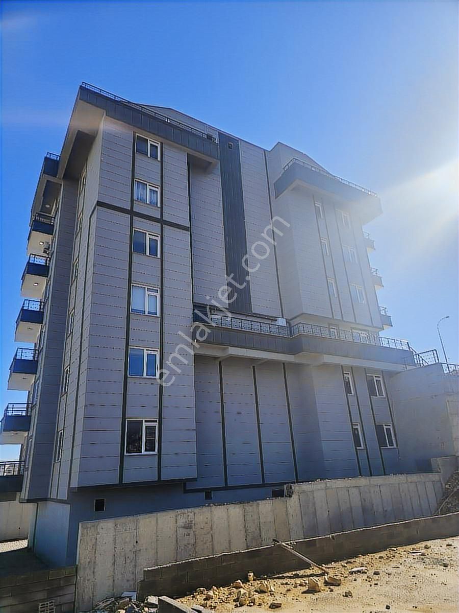 Göbeklitepe Emlaktan Satılık 2+1 Daire