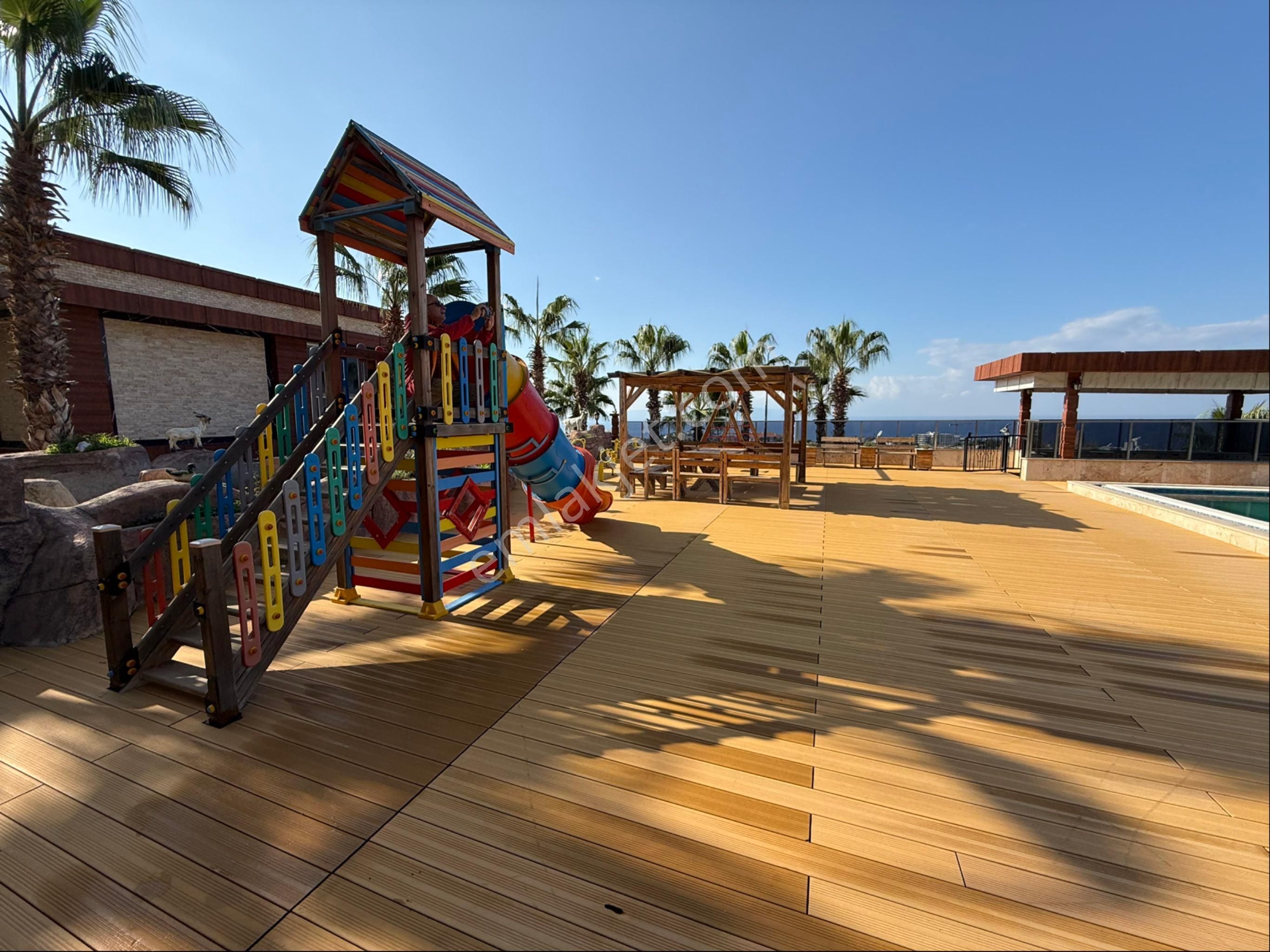 Açık Kapalı Yüzme Havuzlu Kapalı Otoparklı Deniz Manzaralı Butik Sitede - Görsel 32