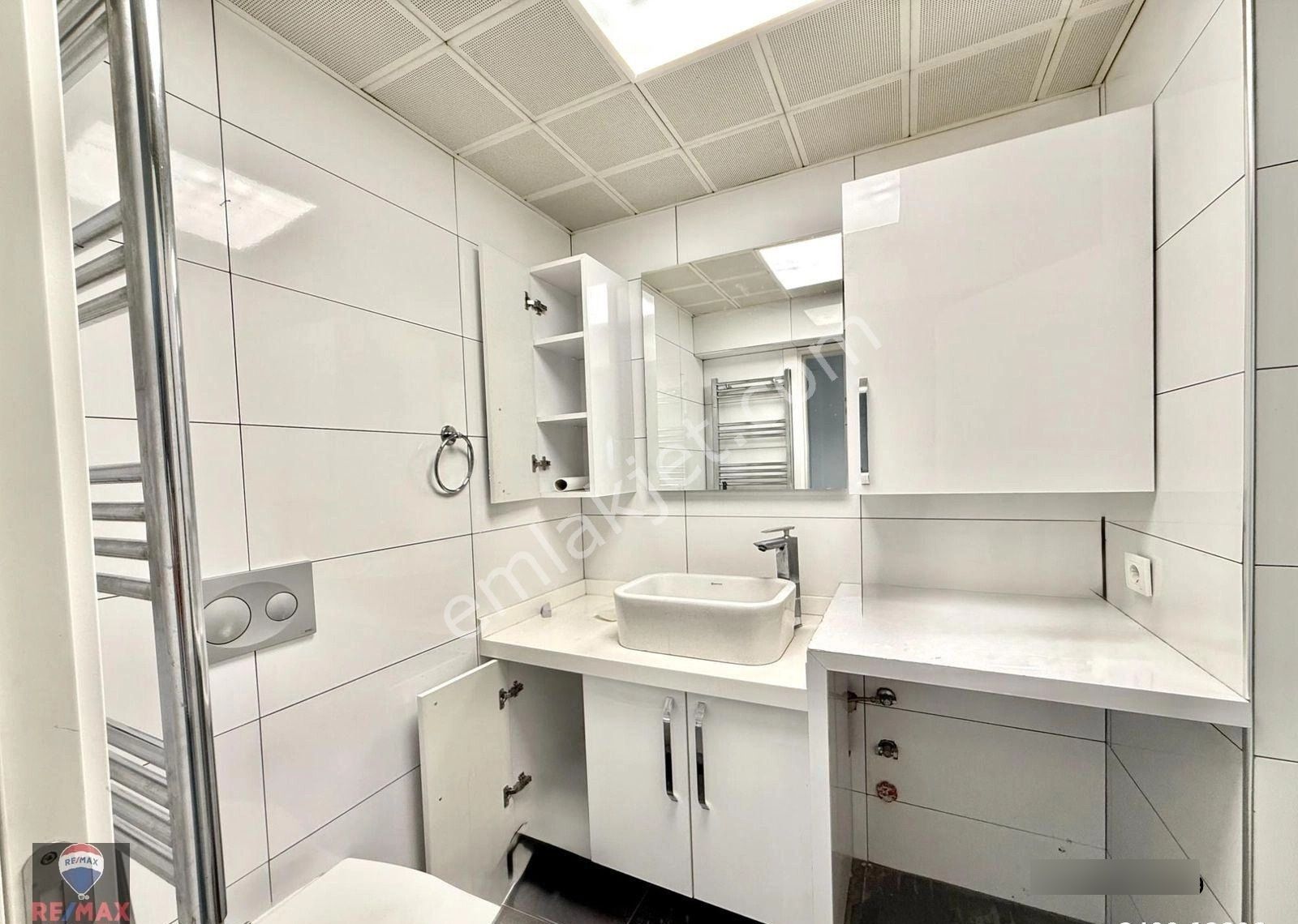 Atakent Yalı Mahallesı'nde Merkezı Konumda Kiralık 3+1 Işyerı Daıre - Görsel 23