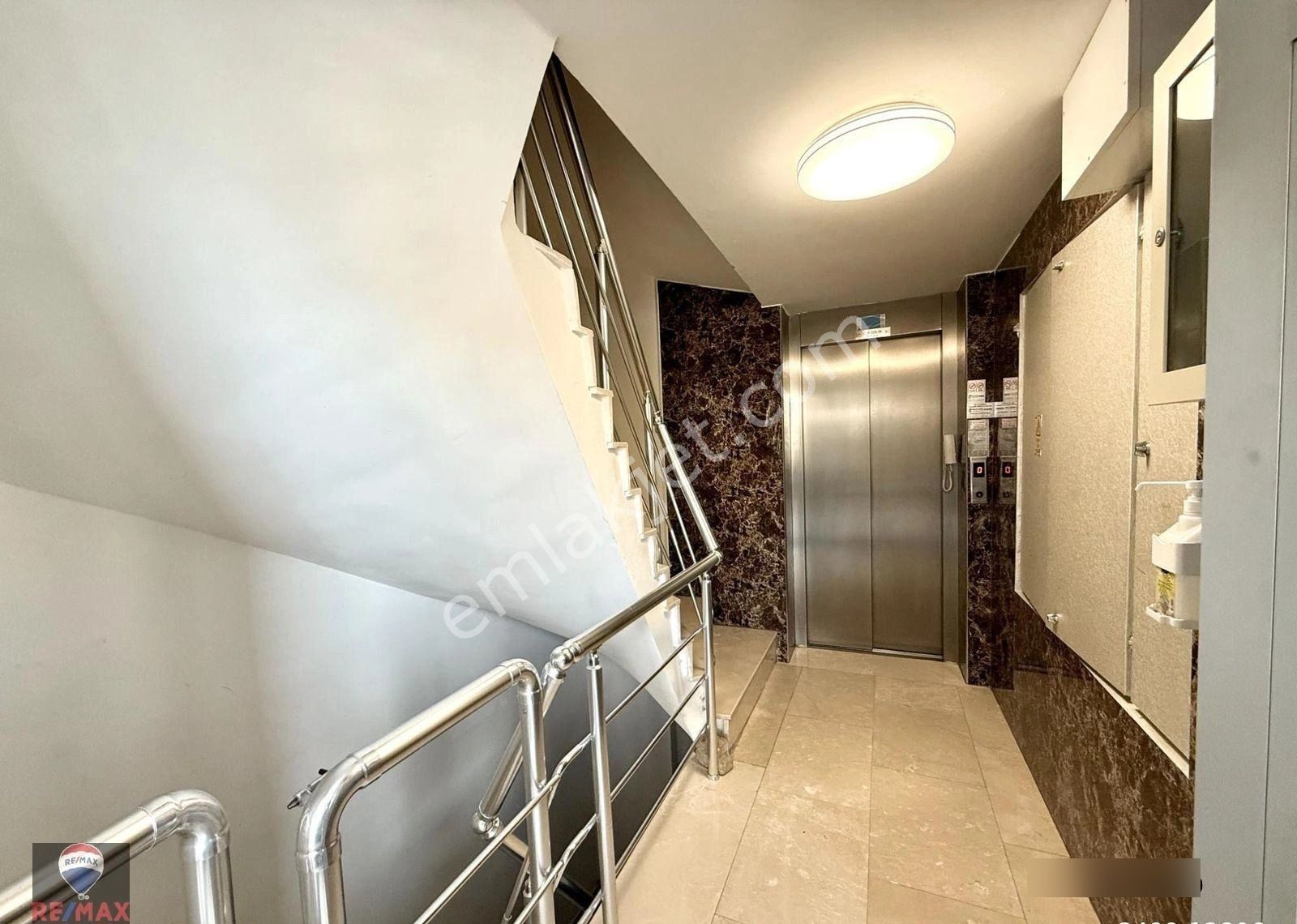 Atakent Yalı Mahallesı'nde Merkezı Konumda Kiralık 3+1 Işyerı Daıre - Görsel 22