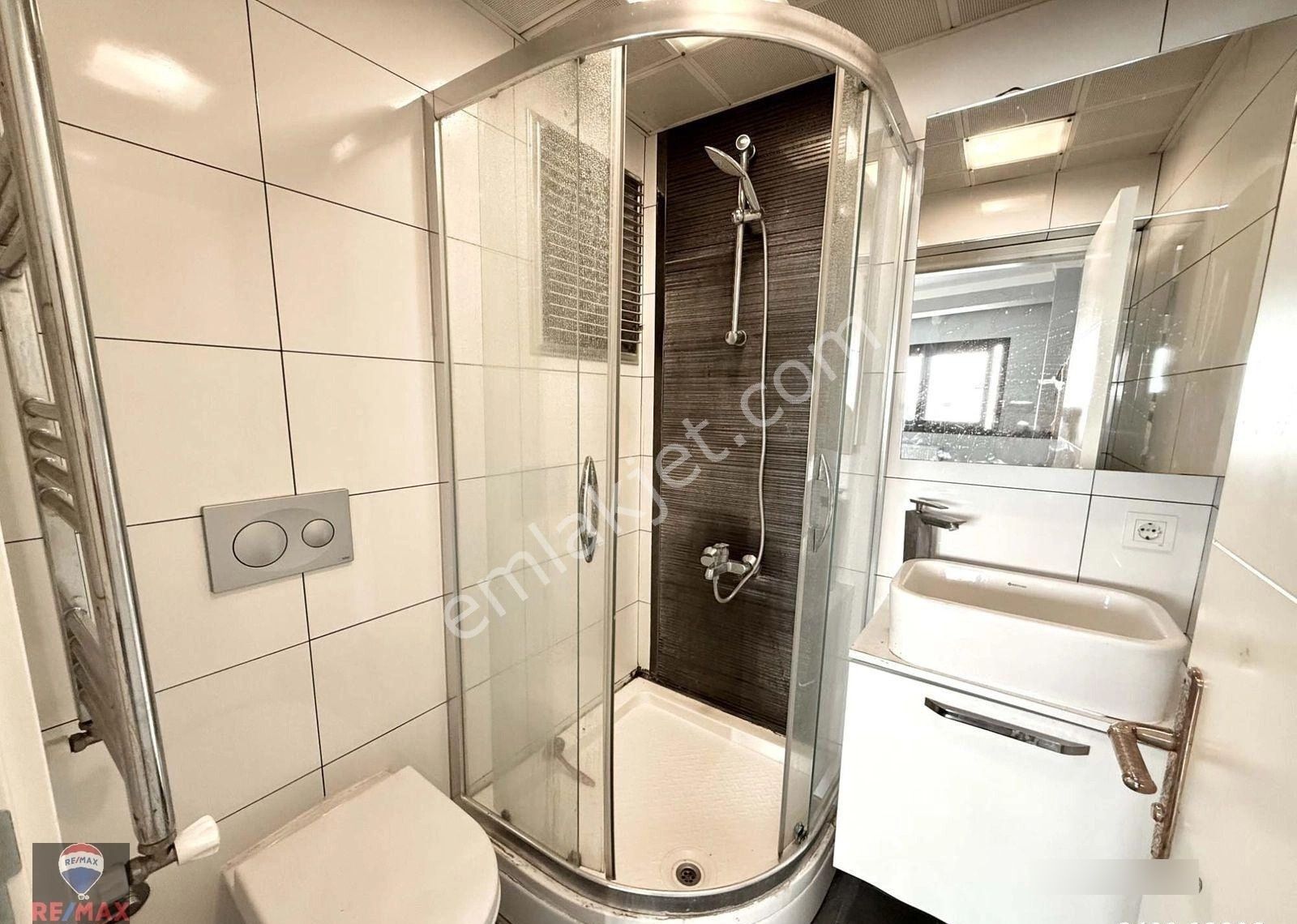 Atakent Yalı Mahallesı'nde Merkezı Konumda Kiralık 3+1 Işyerı Daıre - Görsel 4