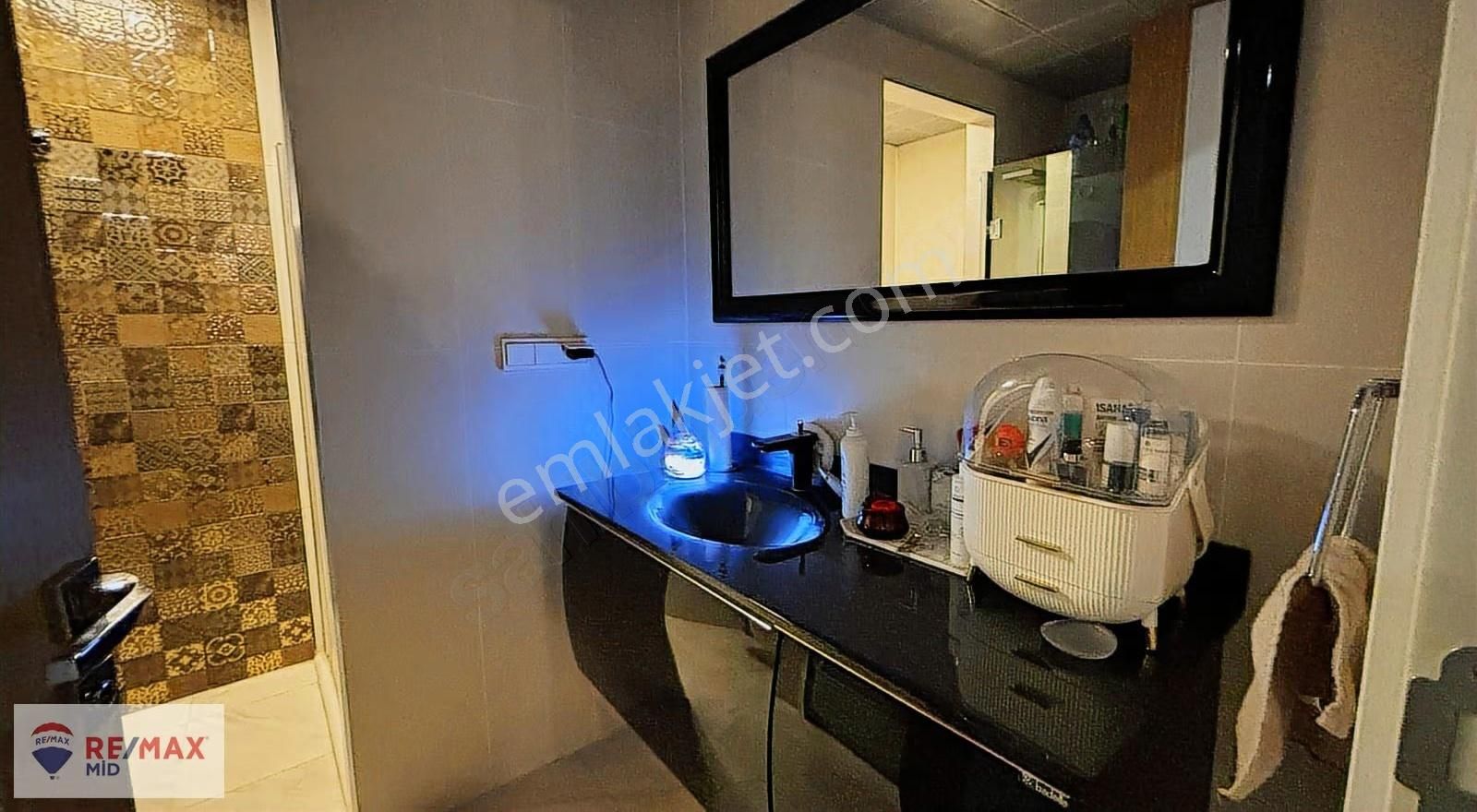 Remax Mıd - Ara Kat Lüks 3+1 - Bandırma Caddesı - Atatürk Mah. - Görsel 7
