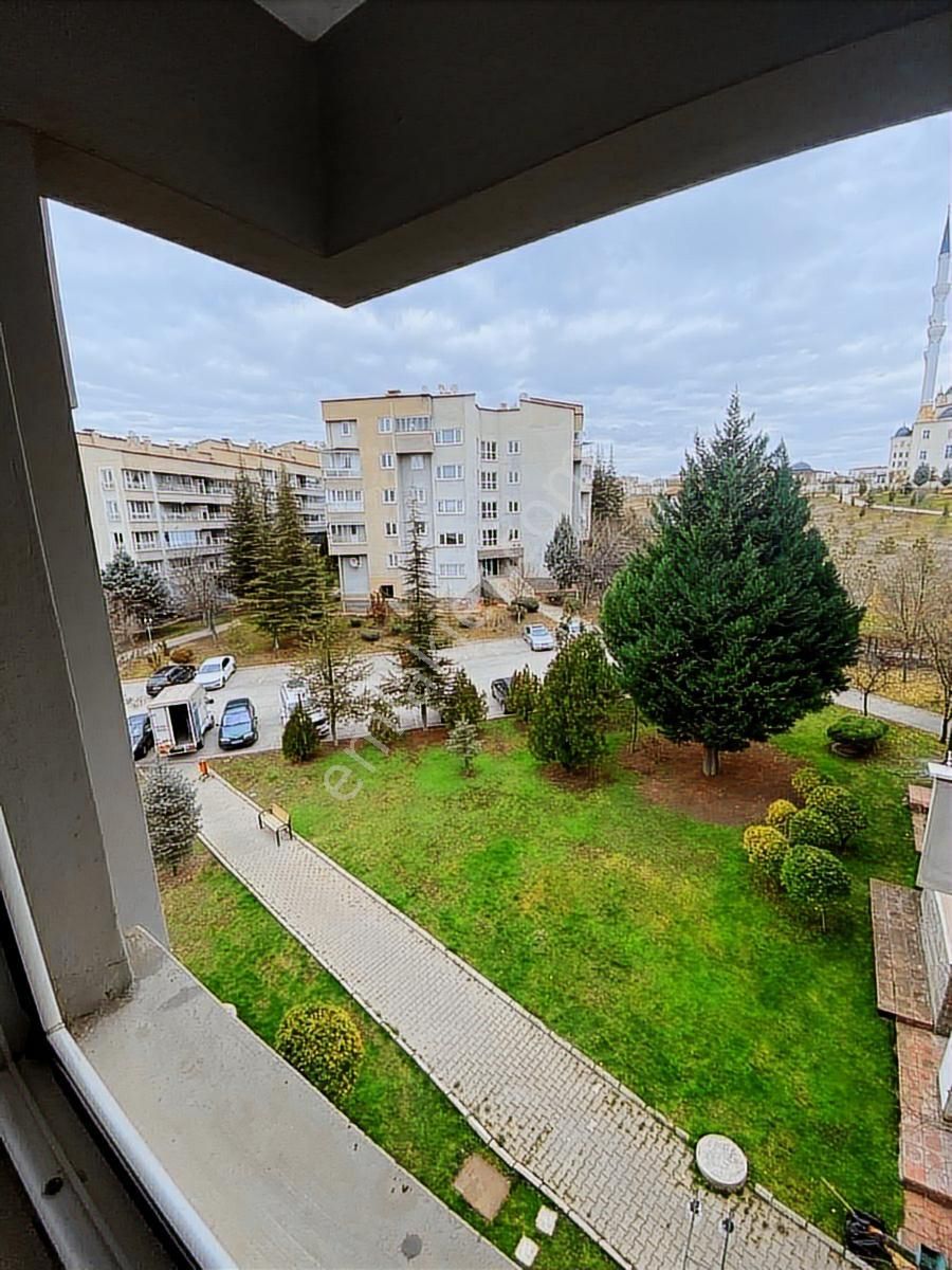 Eryaman Guzelkent Ozmuhtar Sit 3+1 Satılık Daire