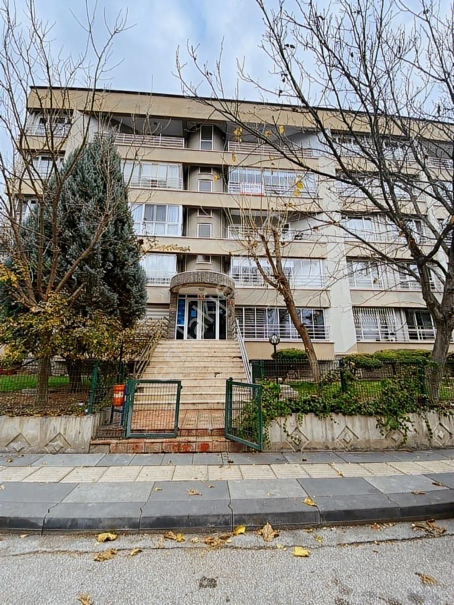 Eryaman Guzelkent Ozmuhtar Sit 3+1 Satılık Daire - Görsel 15