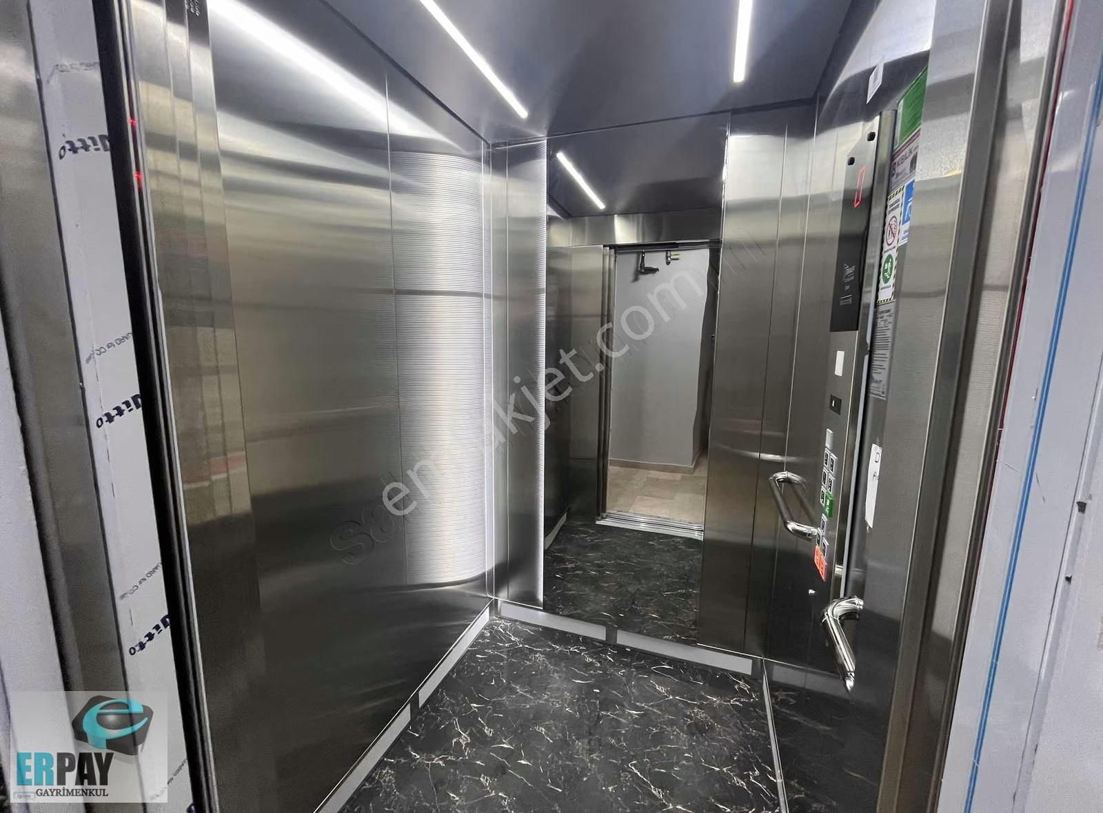 Gazi Mahallesi'nde Satılık 2+1 Daire, 90m², Asansörlü, - Görsel 12