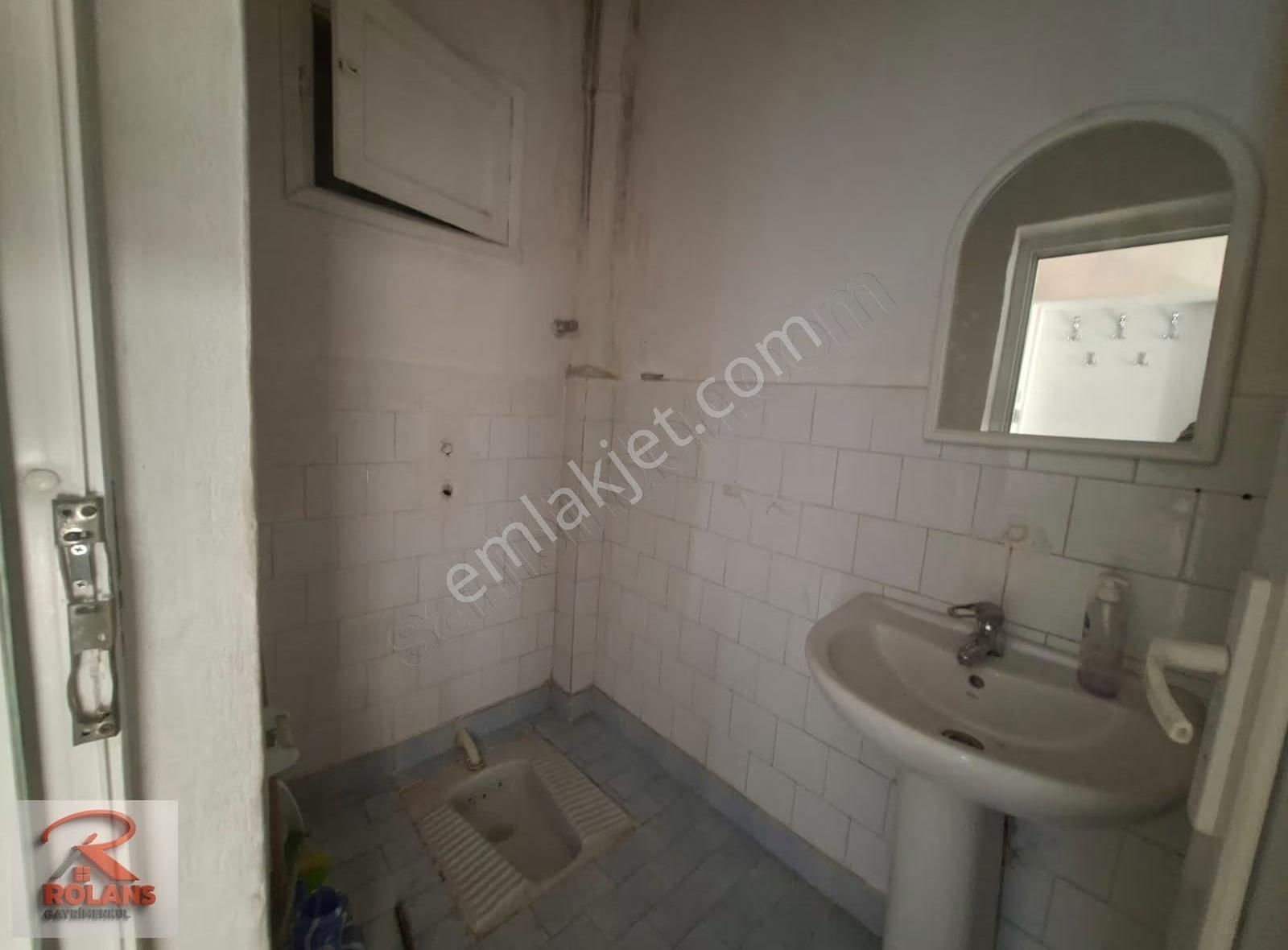 Güvenevler Emek Sitesinde Kiralık 2+1 Daire - Görsel 11