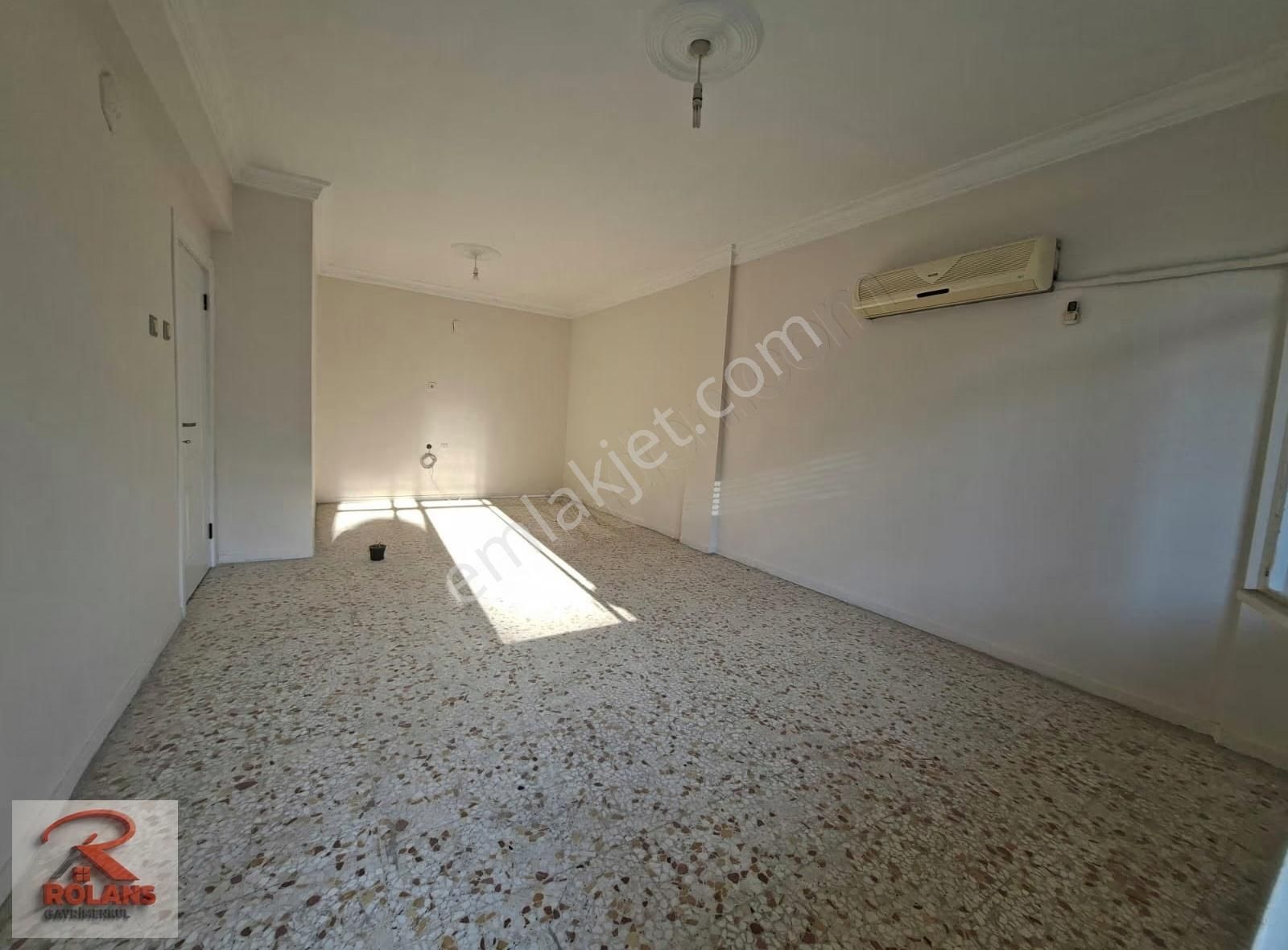 Güvenevler Emek Sitesinde Kiralık 2+1 Daire - Görsel 7