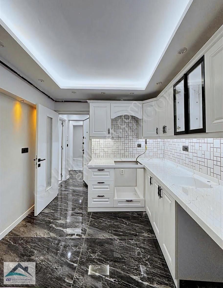 Sidal'dan Çarşı Merkezde Masrafsız Satılık 3+1 Daire