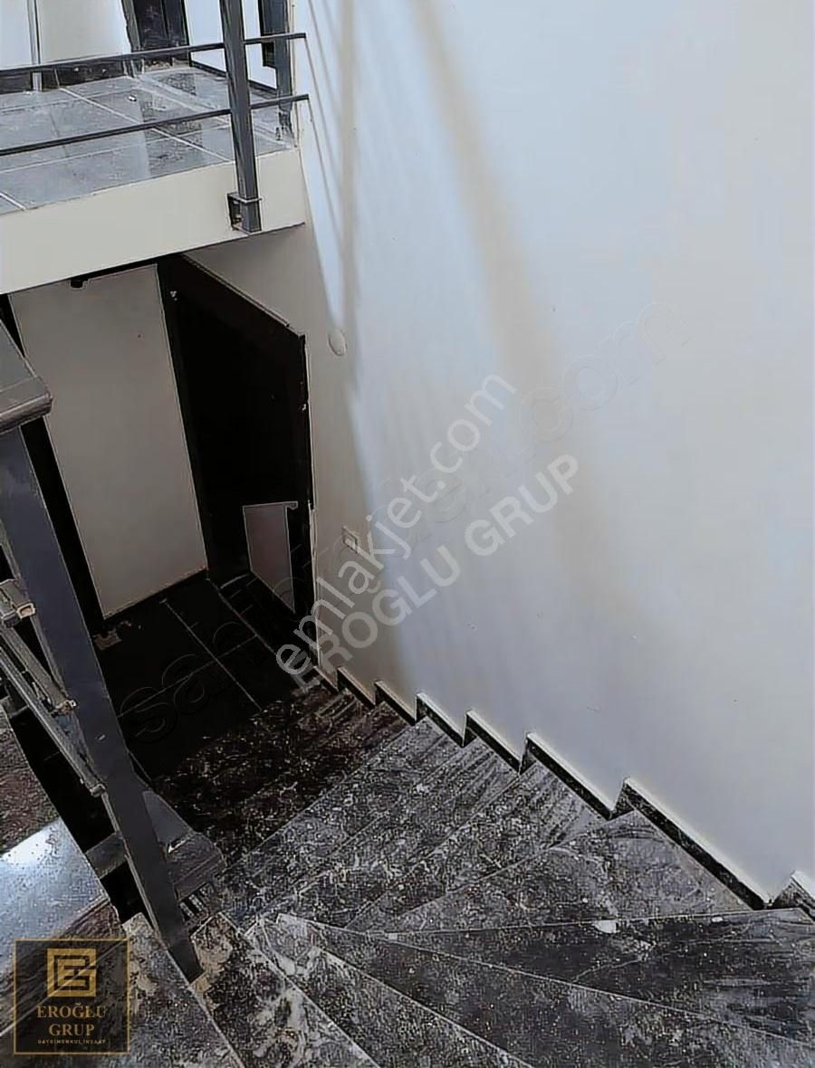 Eroğlu Gurup`tan Yenimahalle Ragıp Tüzünde 4+1 Satılık Daire - Görsel 9