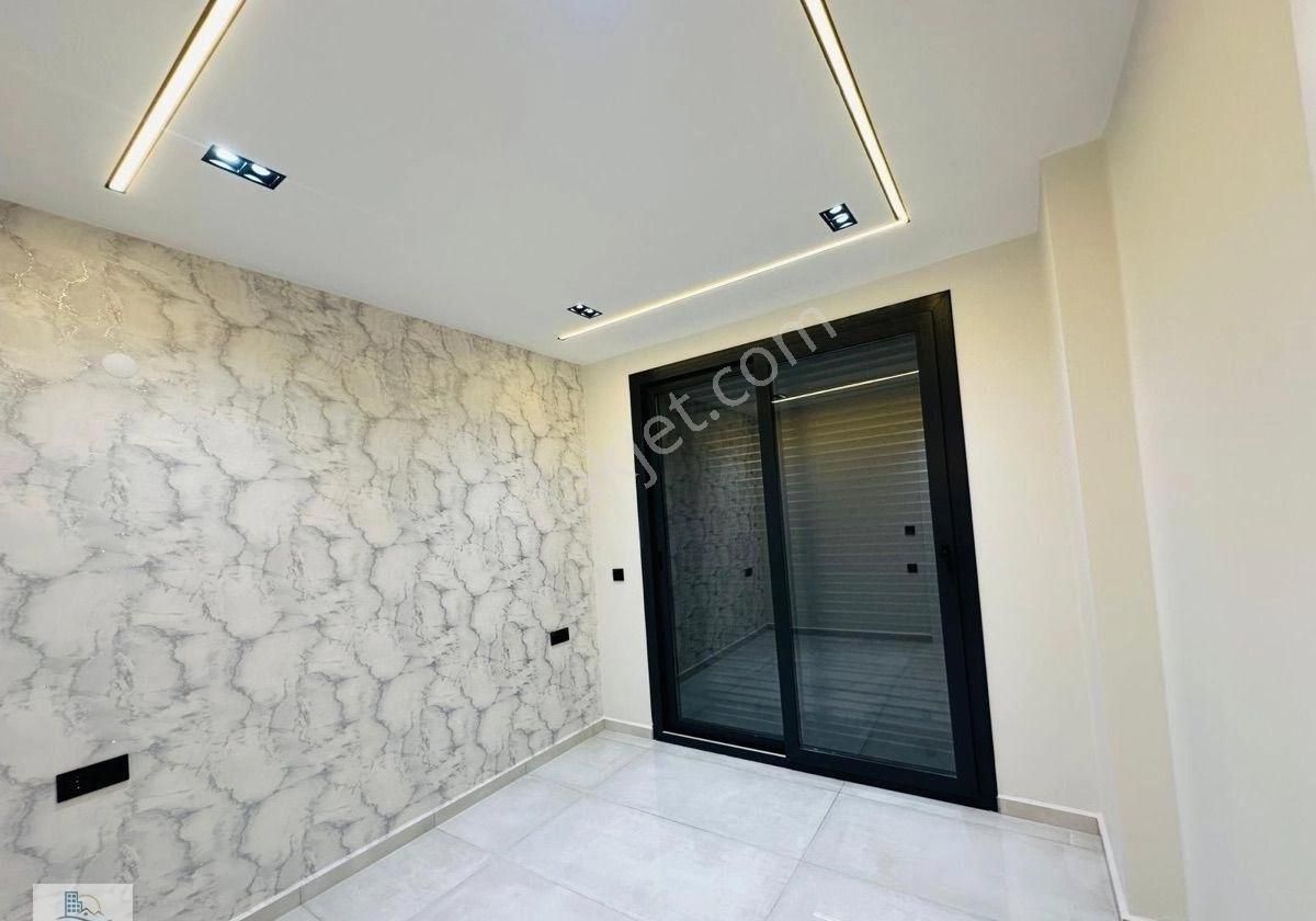 Hisar Mahallesi’nde Otoparklı Havuzlu 3 + 1 Villa - Görsel 18