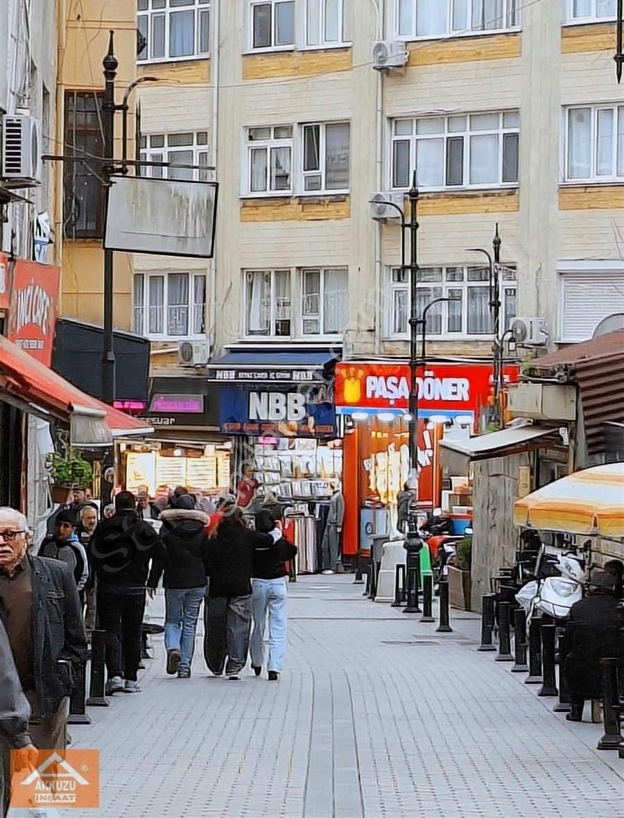 Eyüp Merkezde Ana Caddeye 150 M Mesafeli İçi Sıfırlanmış 2+1 - Görsel 34