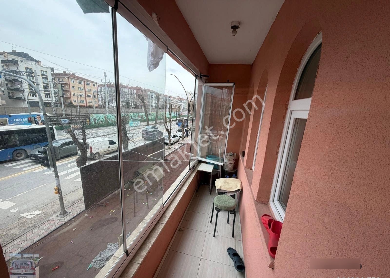 Mareşal Çakmak Mh'de 2+1 1. Ara Katta Cadde Cephe Full Yapılı Daire !!! - Görsel 10