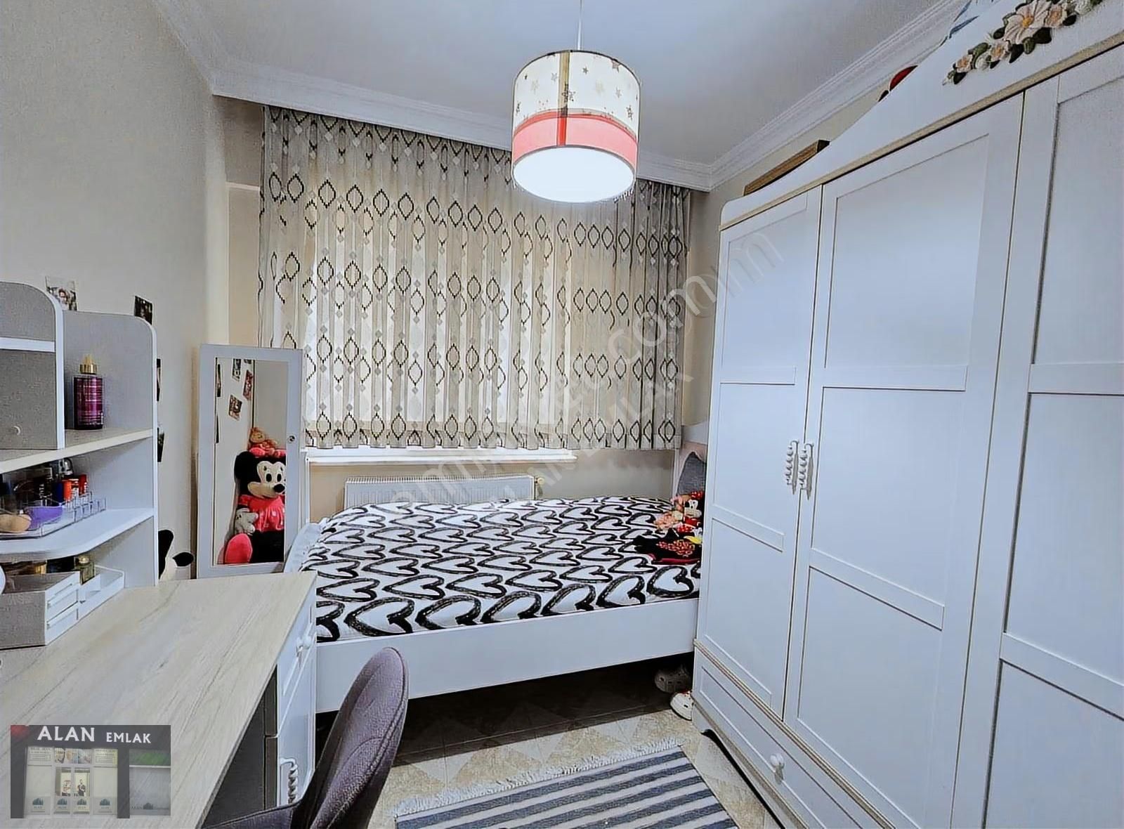 Halitpaşa'da Düz Ayak 3+1 Deniz Manzaralı - Görsel 17
