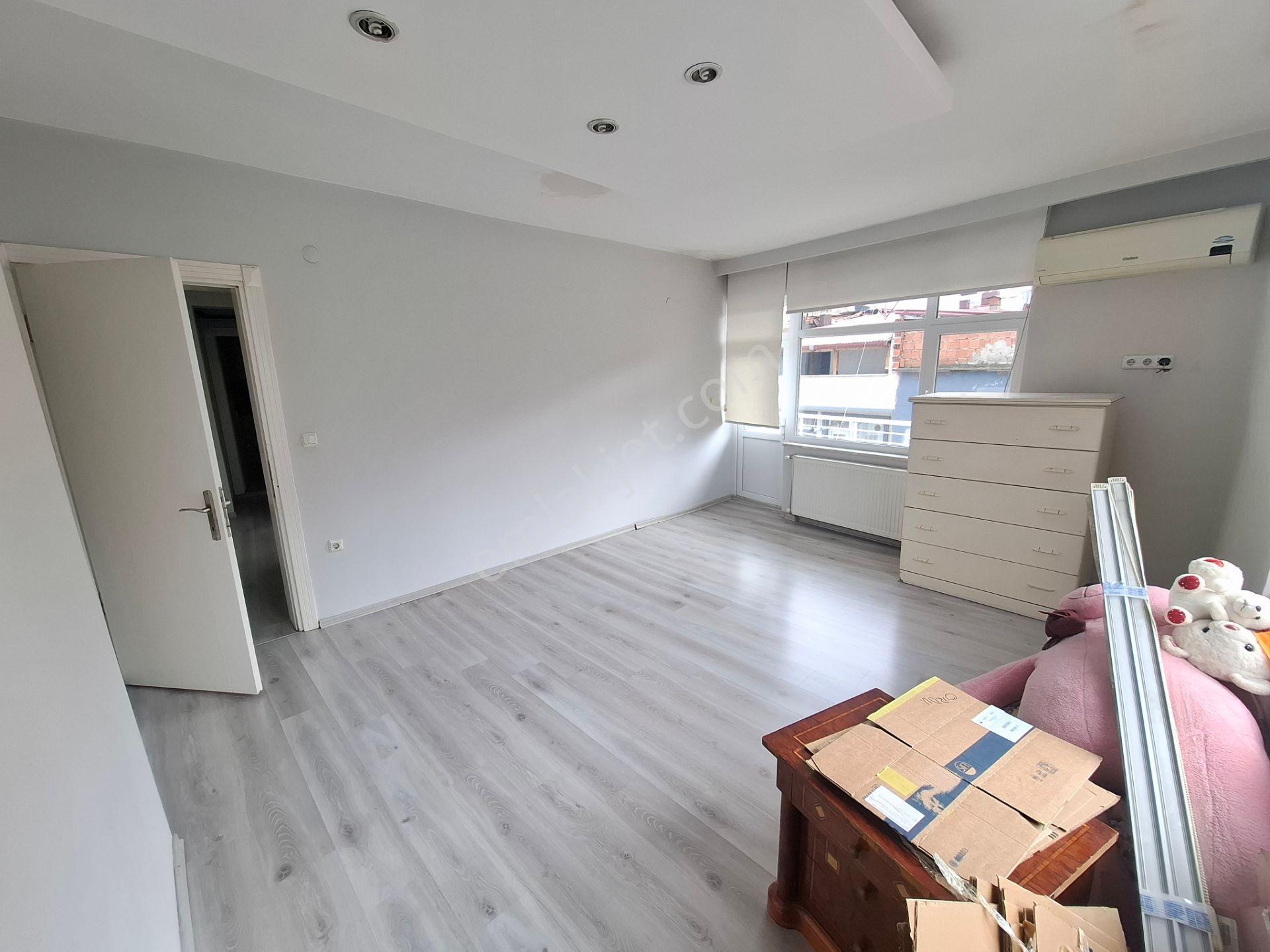 Şehir İçinde Sahile Yakın 130m² Satılık Daire - Görsel 12