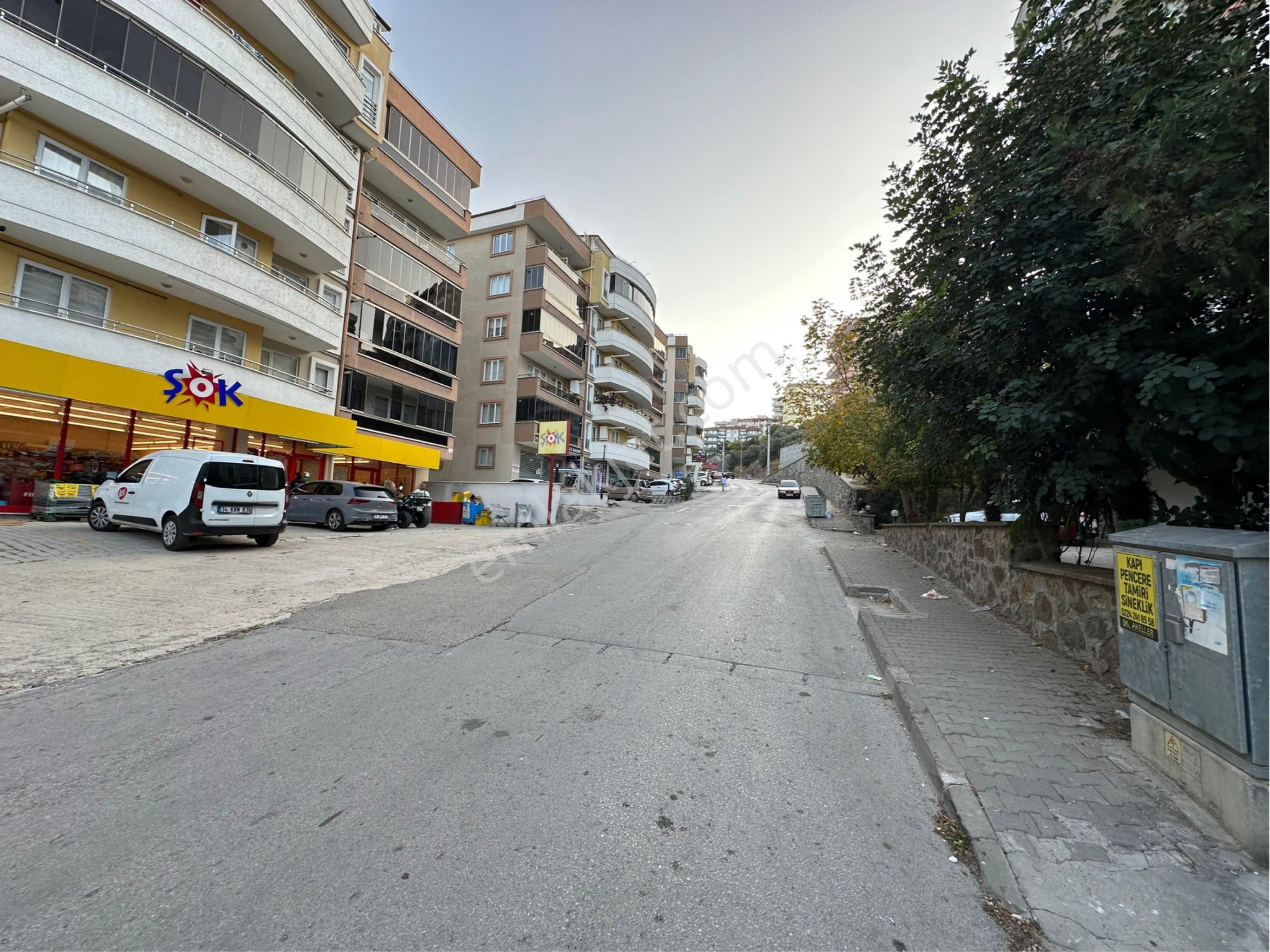 Tırpan Gayrimenkulden Halitpaşada 2+1 100m2 Arakat Asansörlü Düzayak Satılık - Görsel 20