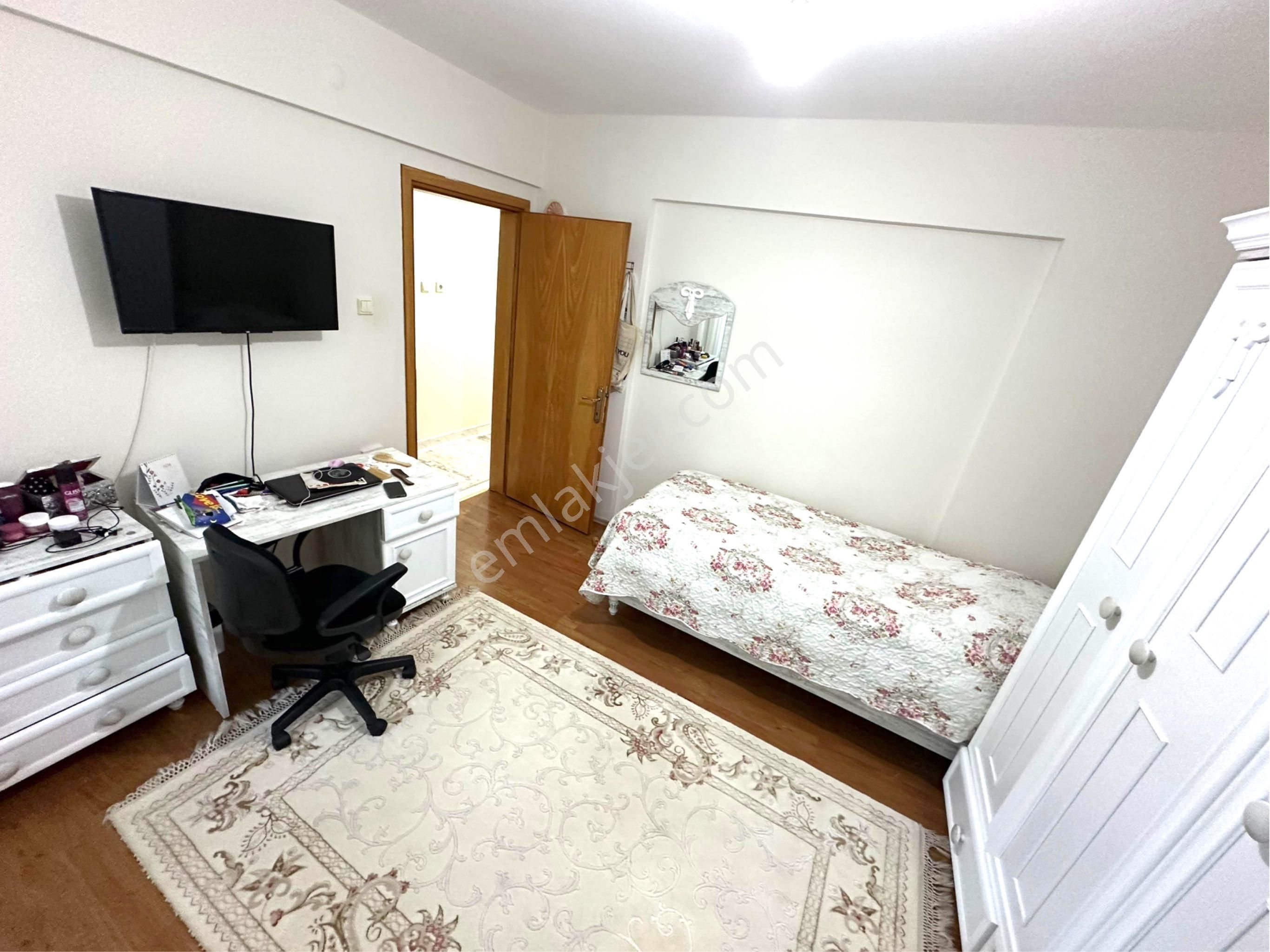 Tırpan Gayrimenkulden Halitpaşada 2+1 100m2 Arakat Asansörlü Düzayak Satılık - Görsel 8