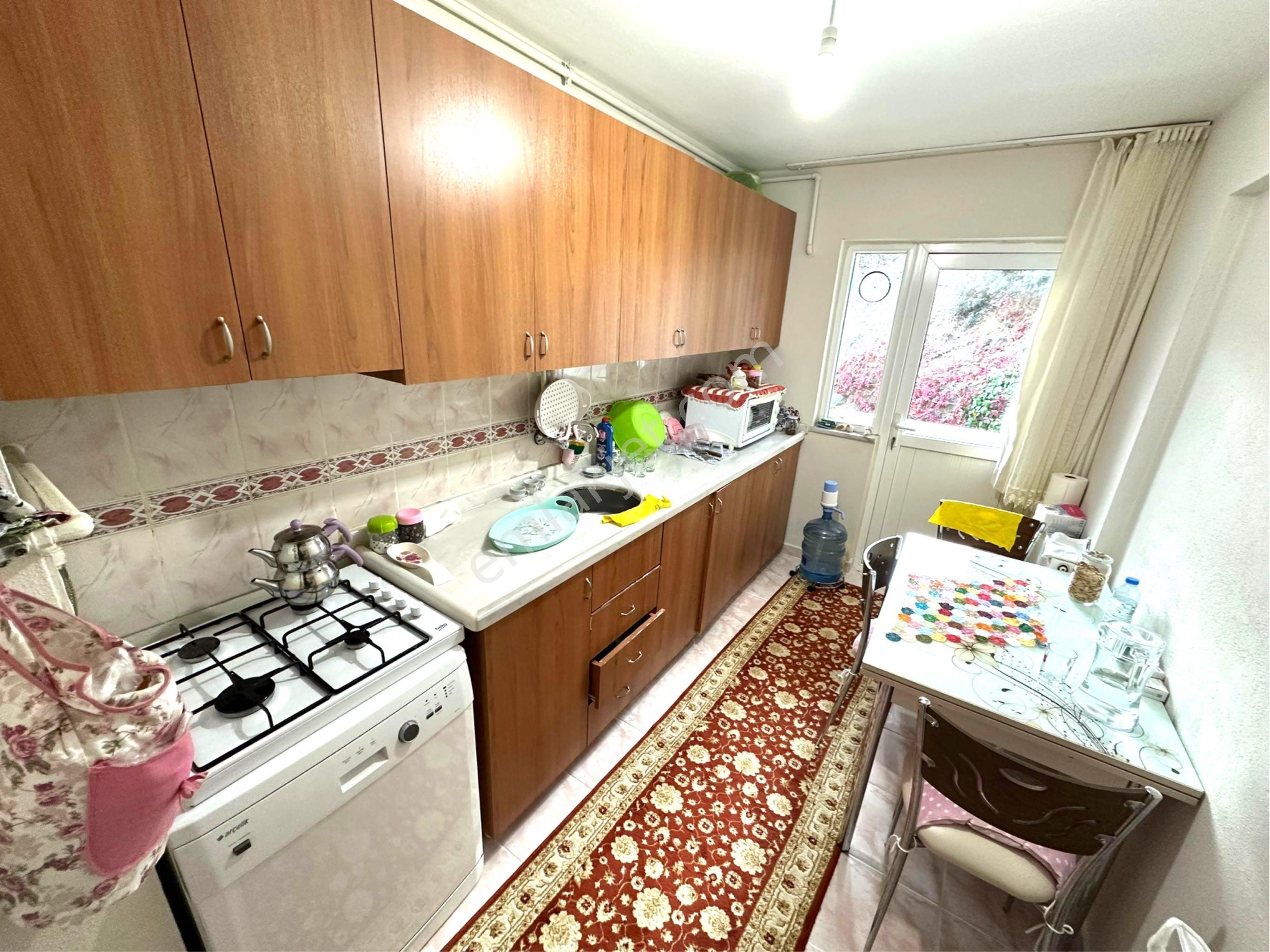 Tırpan Gayrimenkulden Halitpaşada 2+1 100m2 Arakat Asansörlü Düzayak Satılık - Görsel 4