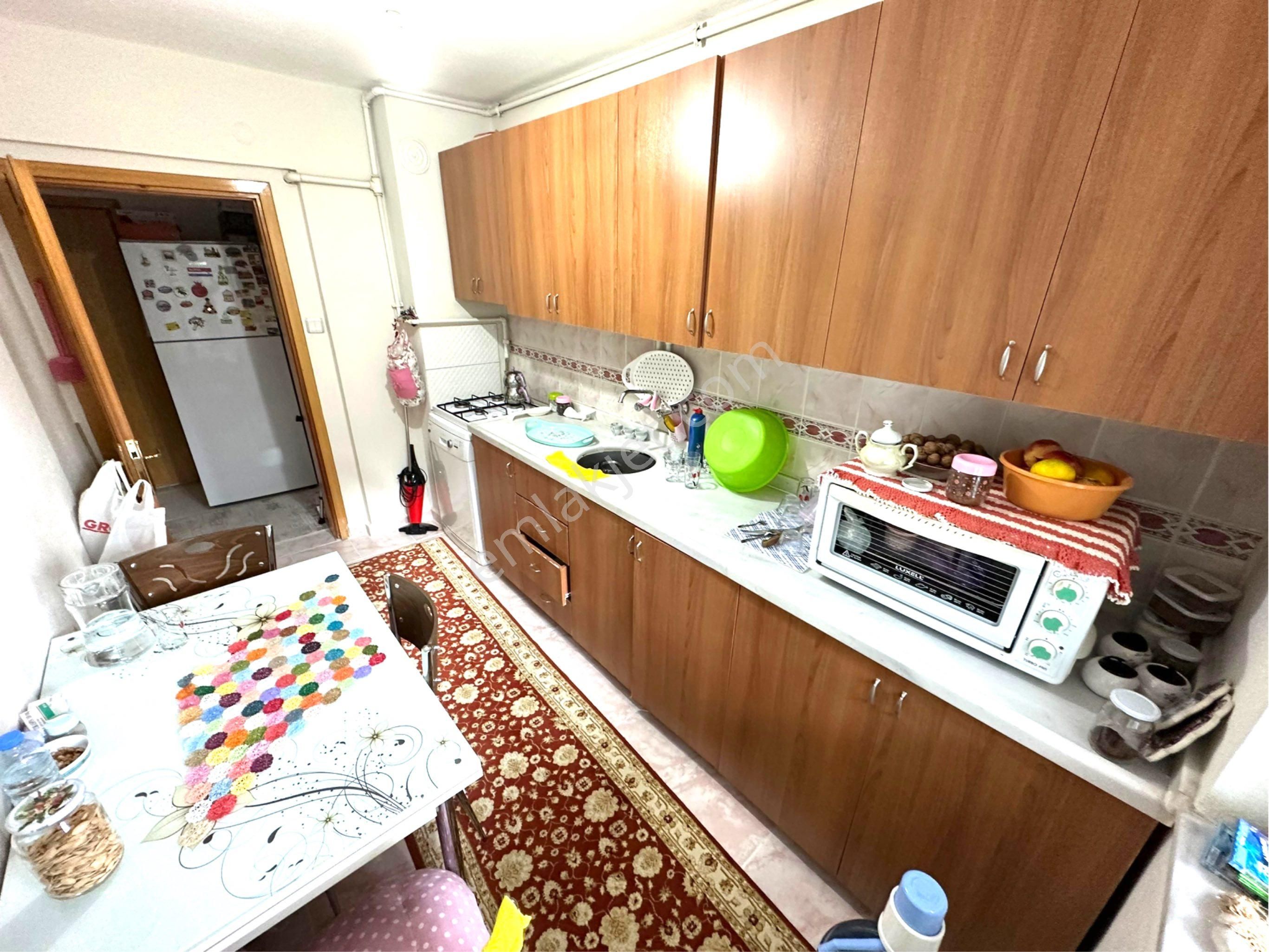 Tırpan Gayrimenkulden Halitpaşada 2+1 100m2 Arakat Asansörlü Düzayak Satılık - Görsel 5