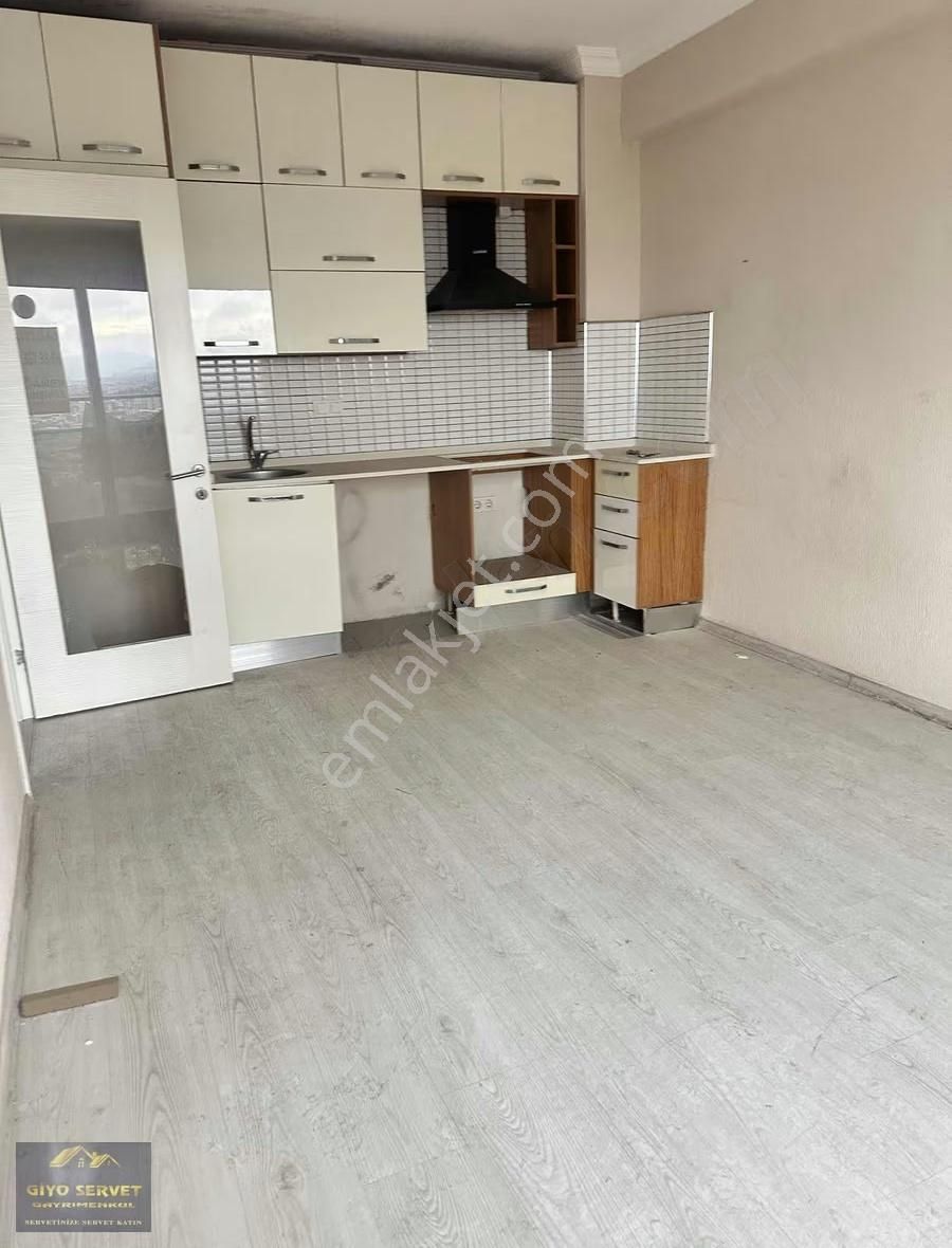 Bayraklı Erenlerde Kiralık 2+1 Daire