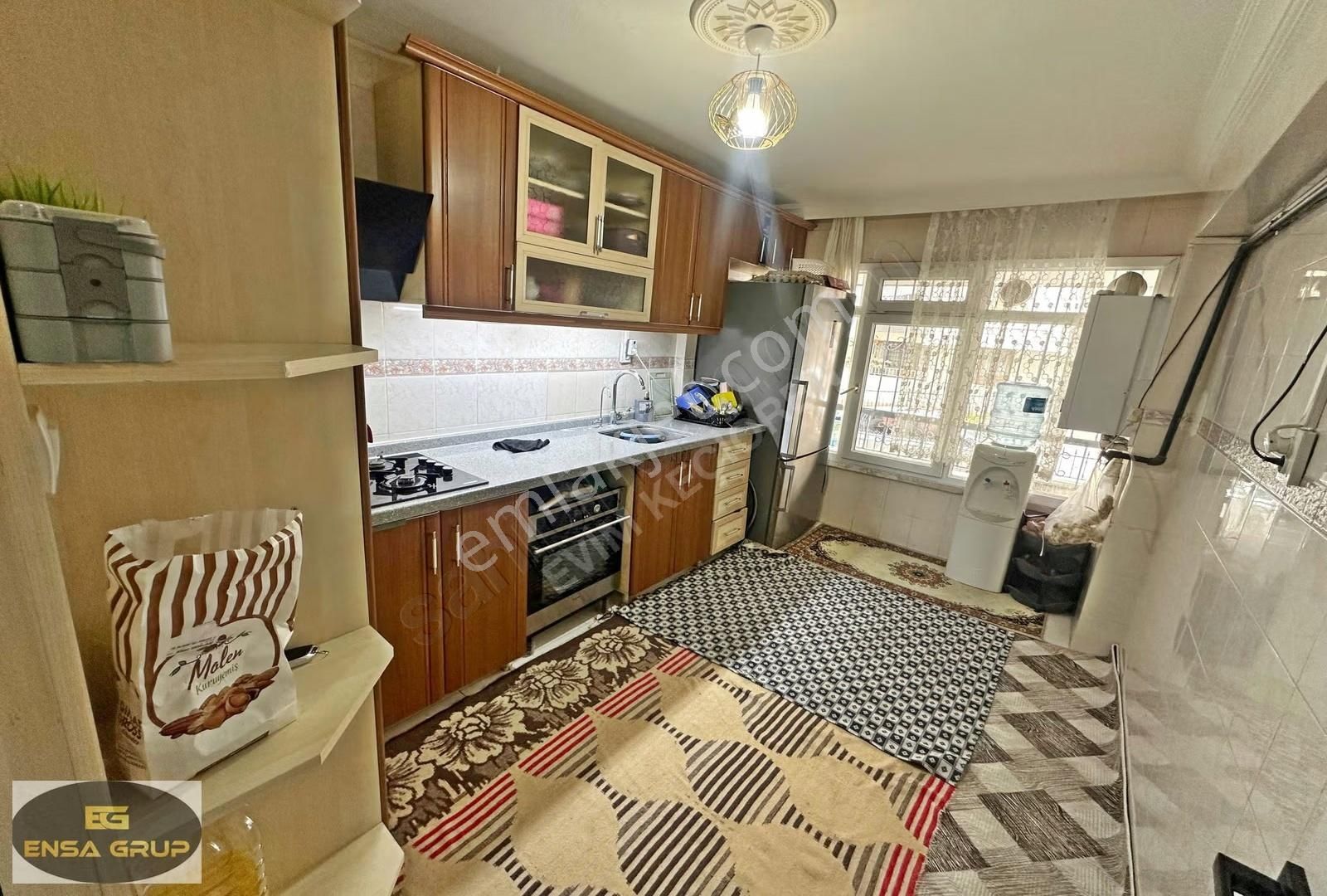 Kartaltepe Cd Yakını Kat Konumlu Altında Daire Olan Geniş 3+1