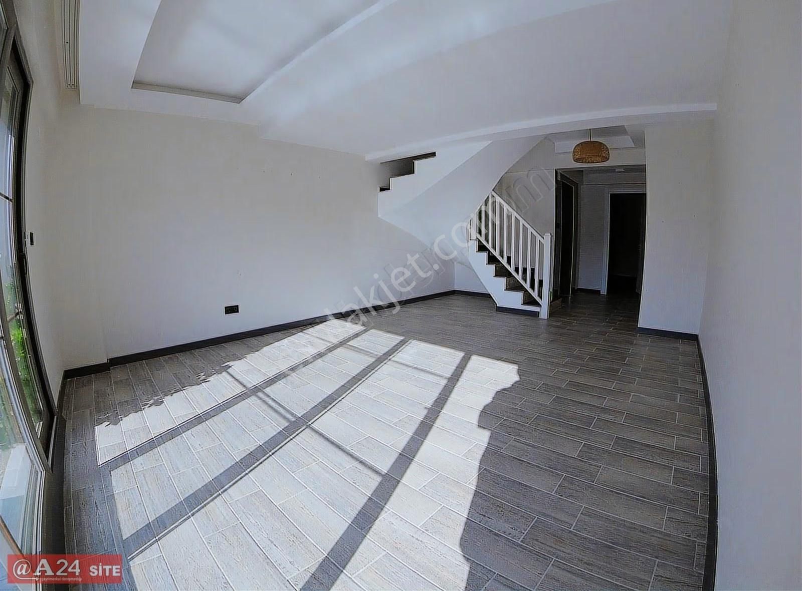 A24 ;güzelbahçe Çelebi Kolejler Bölgesinde Havuzlu Satılık Villa - Görsel 18