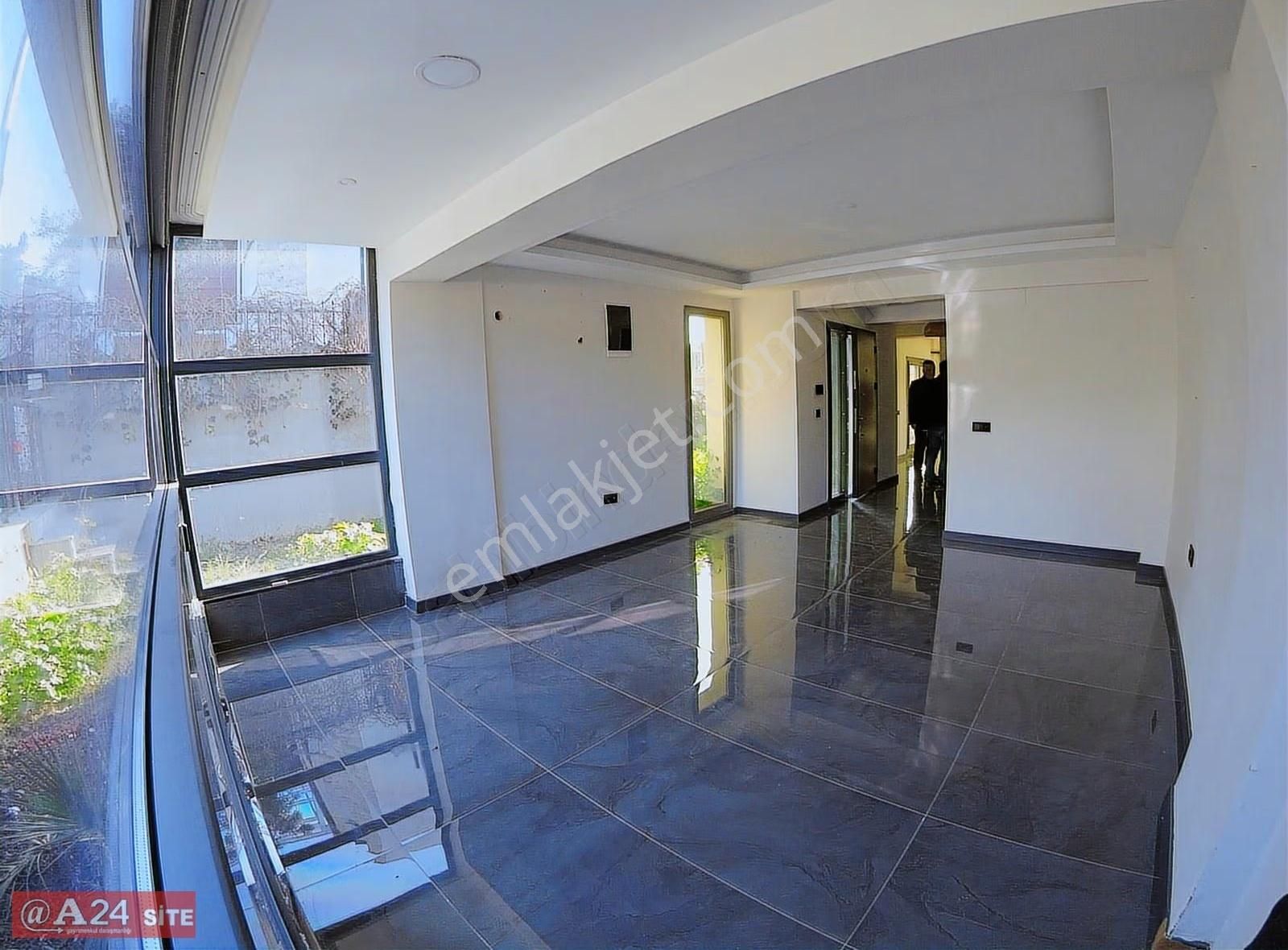 A24 ;güzelbahçe Çelebi Kolejler Bölgesinde Havuzlu Satılık Villa - Görsel 19