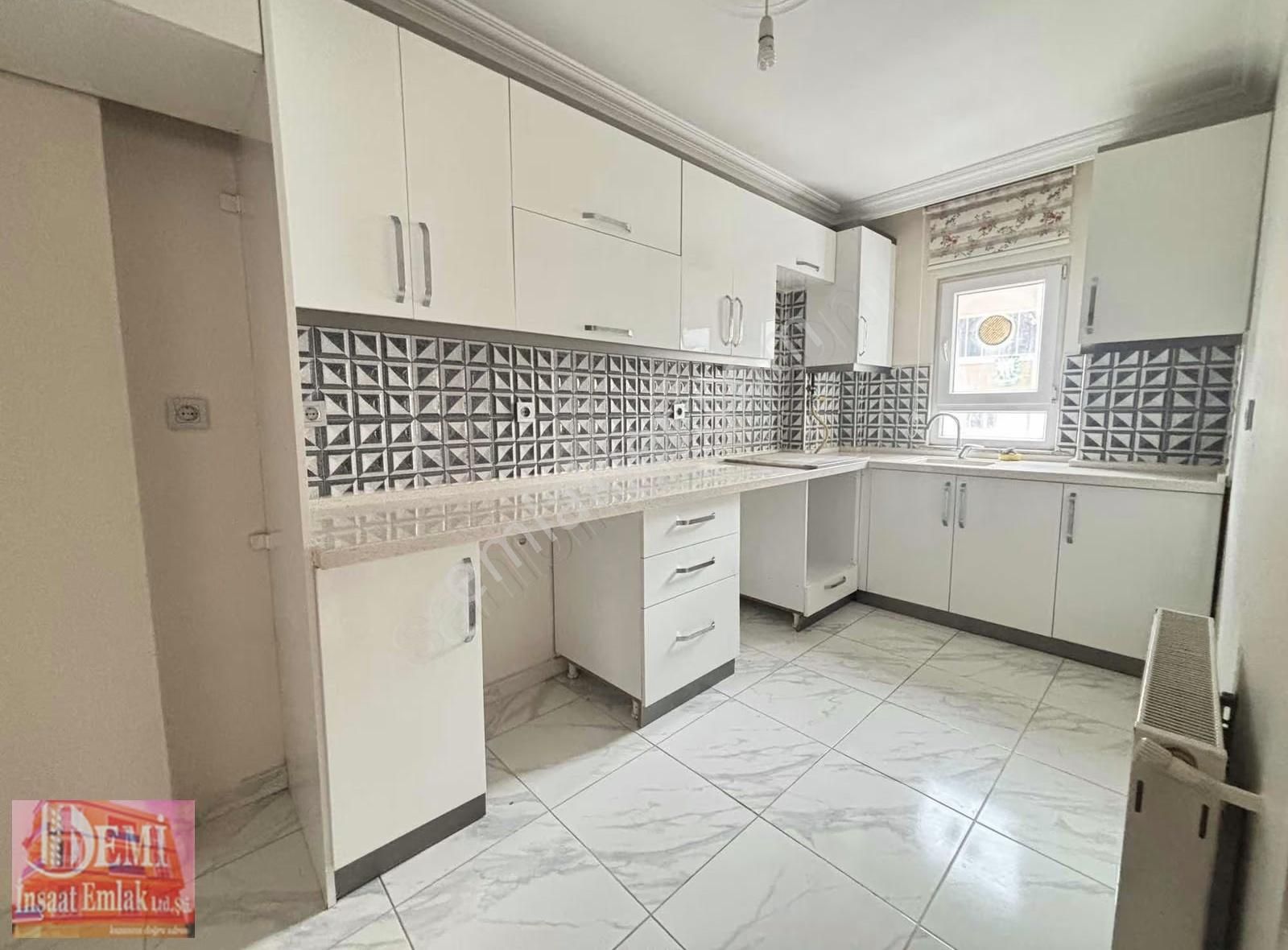 Dumlupınar Mahallesinde 2+1 Arakat Caddeye Cephe Kiralık Daire - Görsel 9