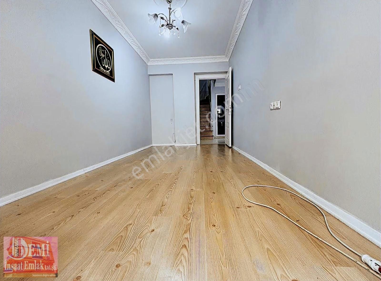 Ana Caddenin Hemen Yanı 5+1 Klimalı Cam Balkonlu Kiralık Daire - Görsel 19