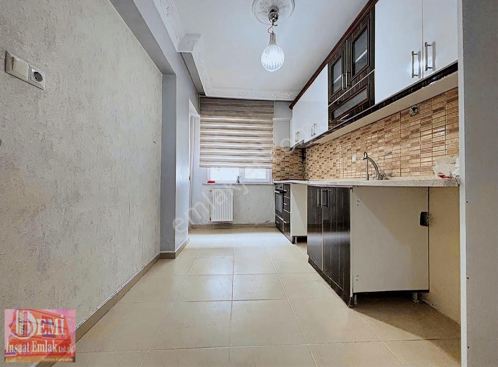 Ana Caddenin Hemen Yanı 5+1 Klimalı Cam Balkonlu Kiralık Daire - Görsel 21