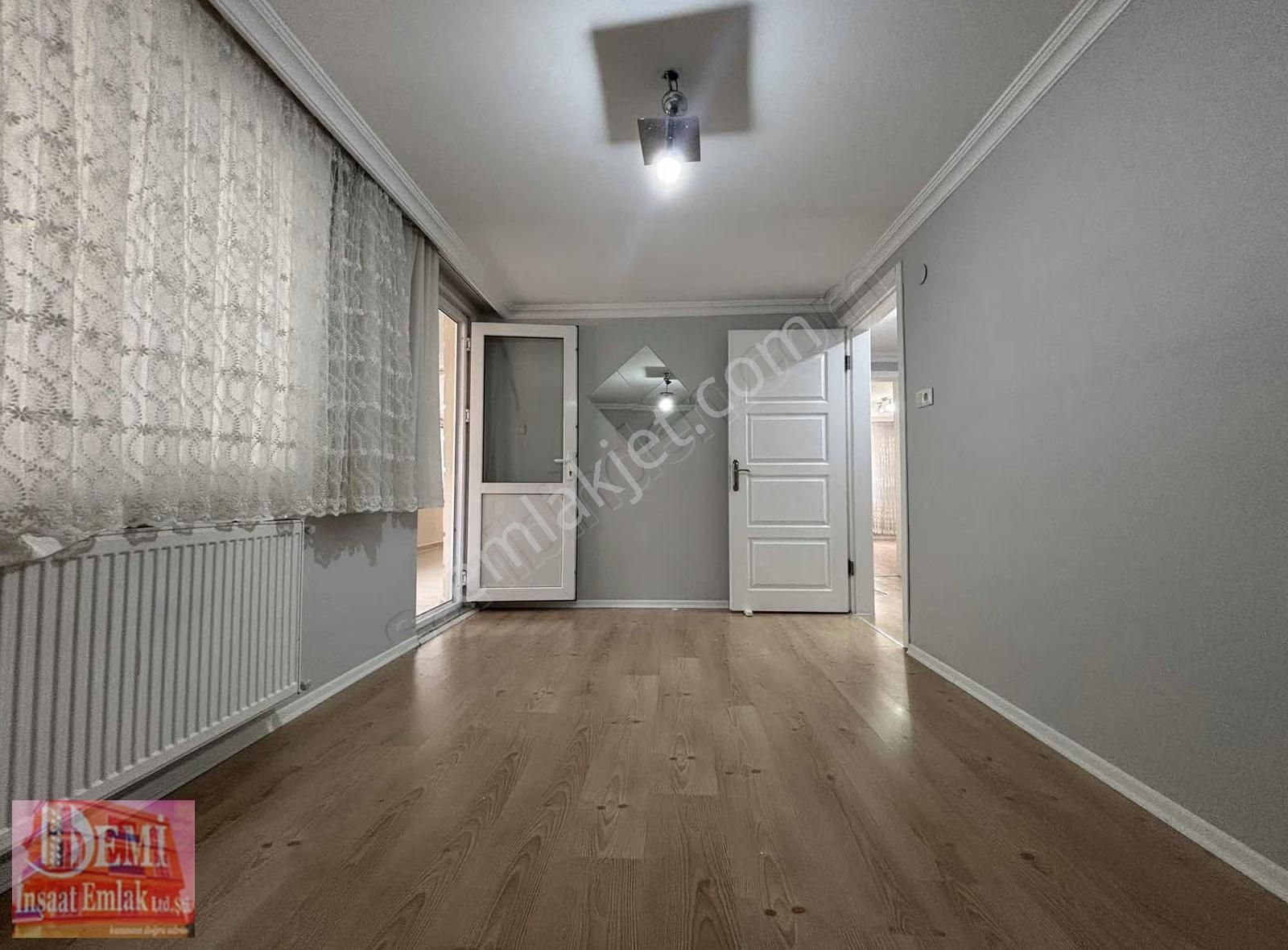 Ana Caddenin Hemen Yanı 5+1 Klimalı Cam Balkonlu Kiralık Daire - Görsel 31