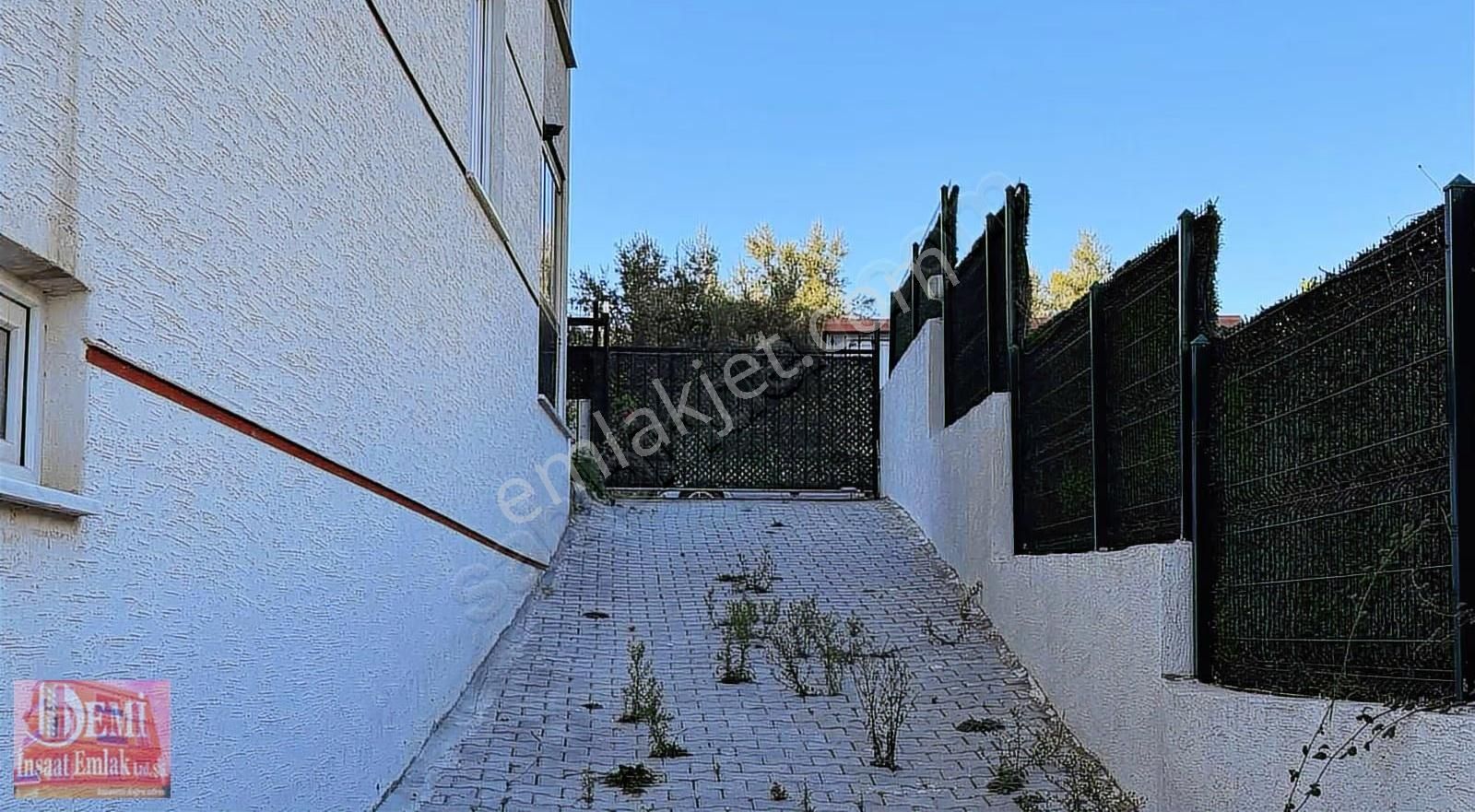 Siteler Bölgesinde Tek Bloklu Site İçi 2+1 Dublex Daire - Görsel 4