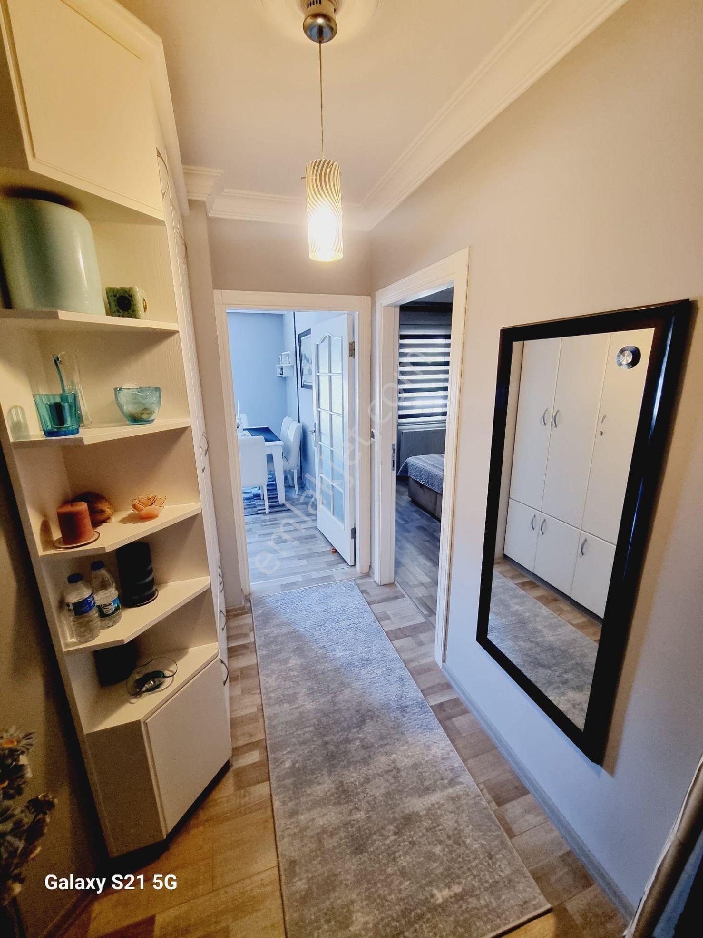 Kapalı Mutfak Doğalgazlı Ara Kat Geniş Daire - Görsel 6