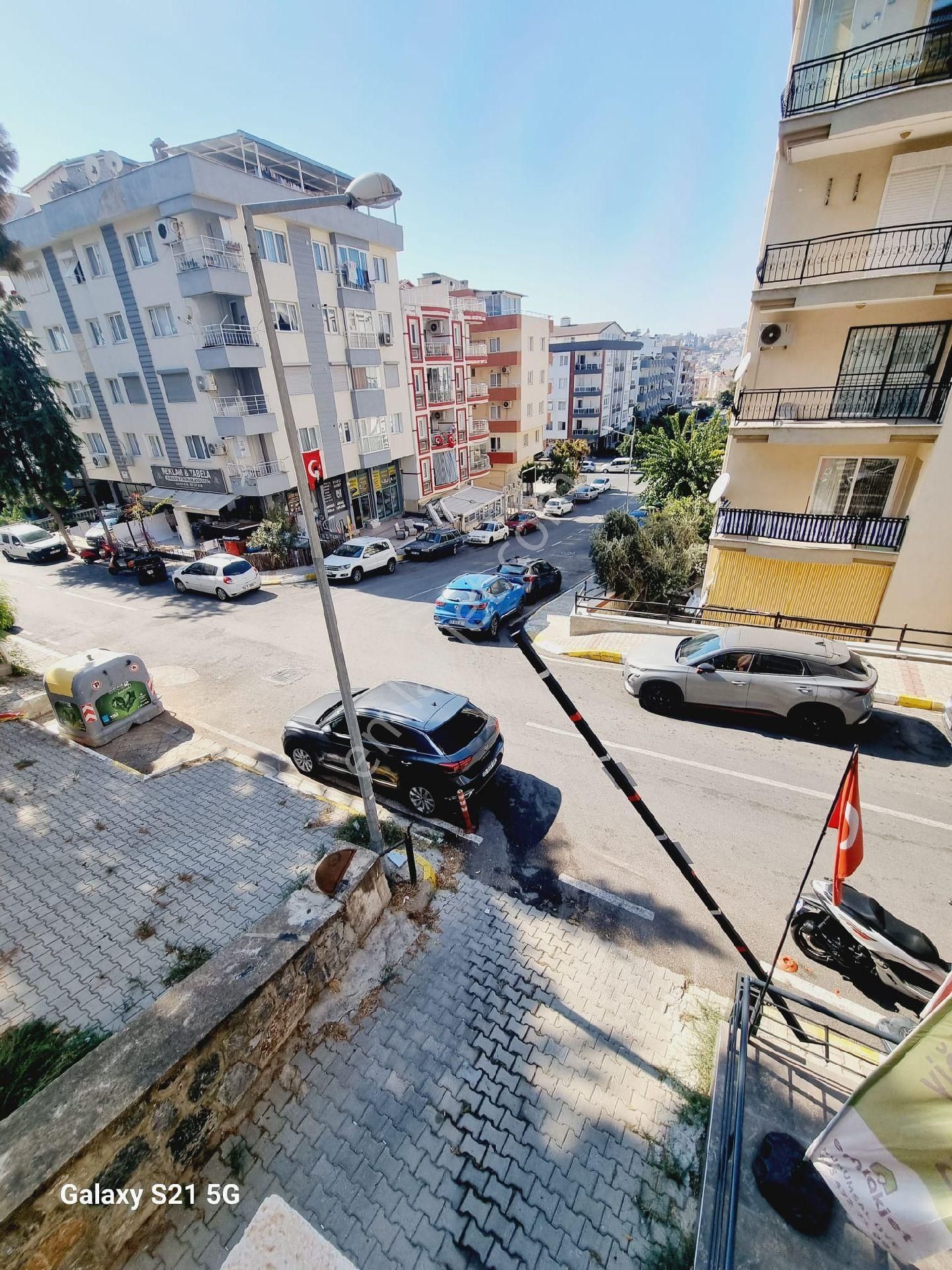 Kapalı Mutfak Doğalgazlı Ara Kat Geniş Daire - Görsel 35