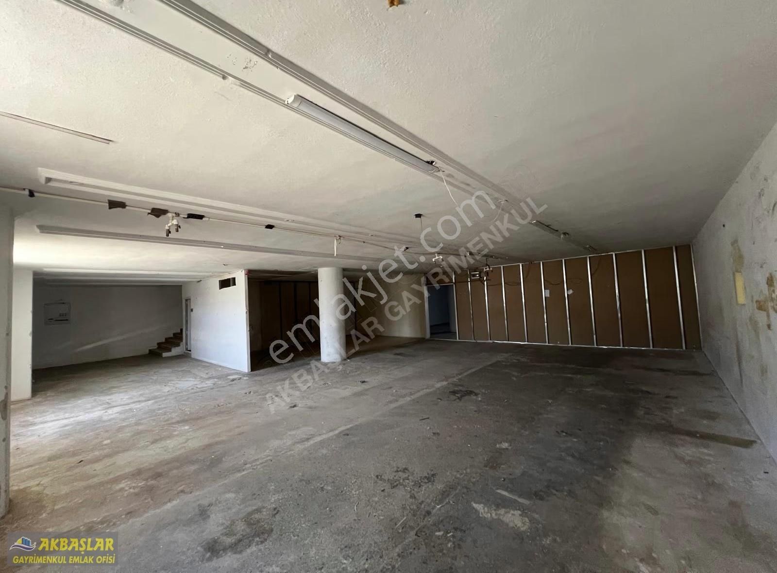 Akbaşlar Gayrimenkul'den Mahmudiye Mahallesinde Kiralık İşyeri - Görsel 12