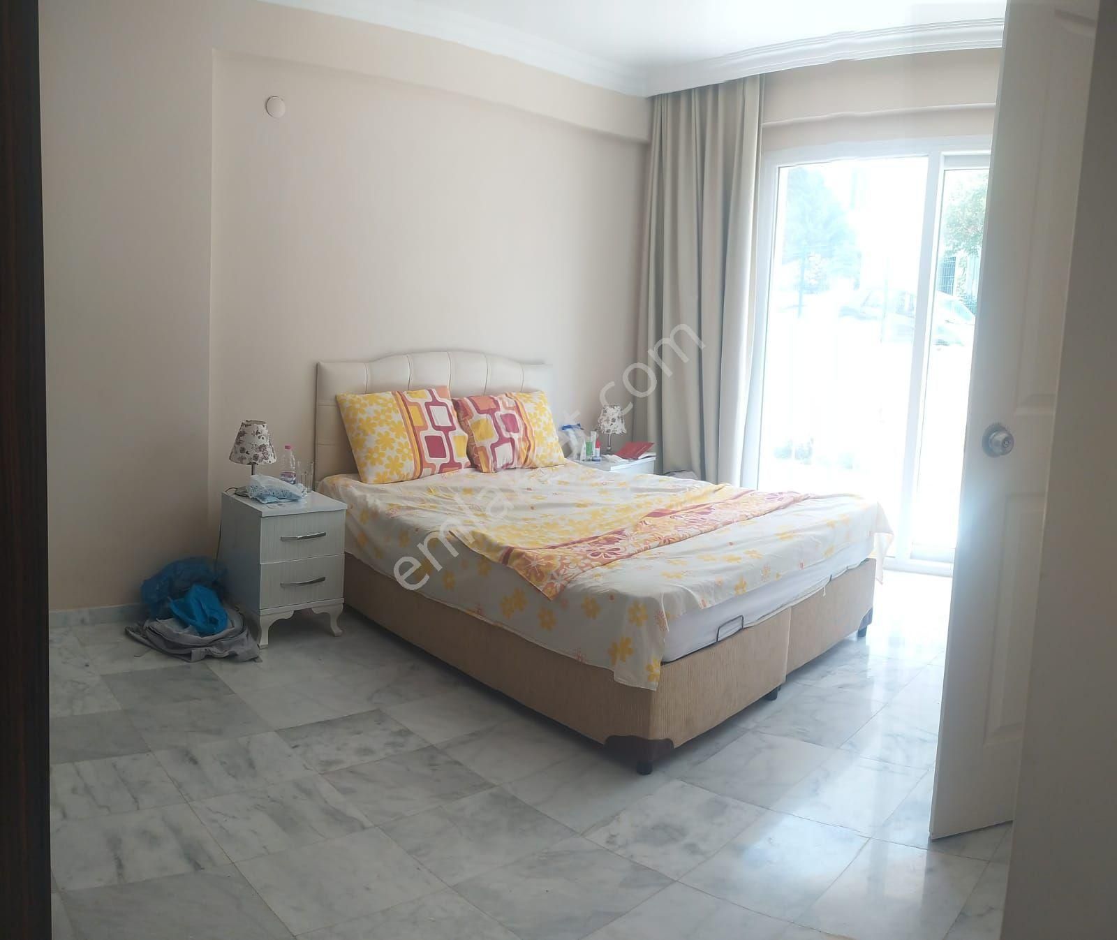 Havuzlu Site Geniş Daire Yüksek Giriş - Görsel 13