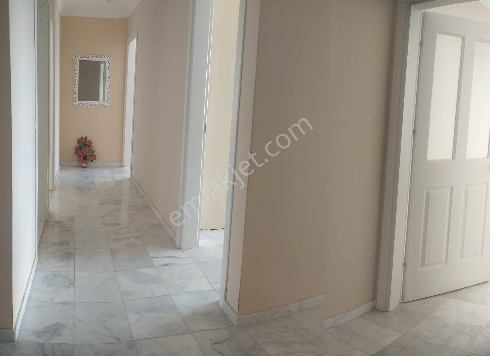 Havuzlu Site Geniş Daire Yüksek Giriş - Görsel 23