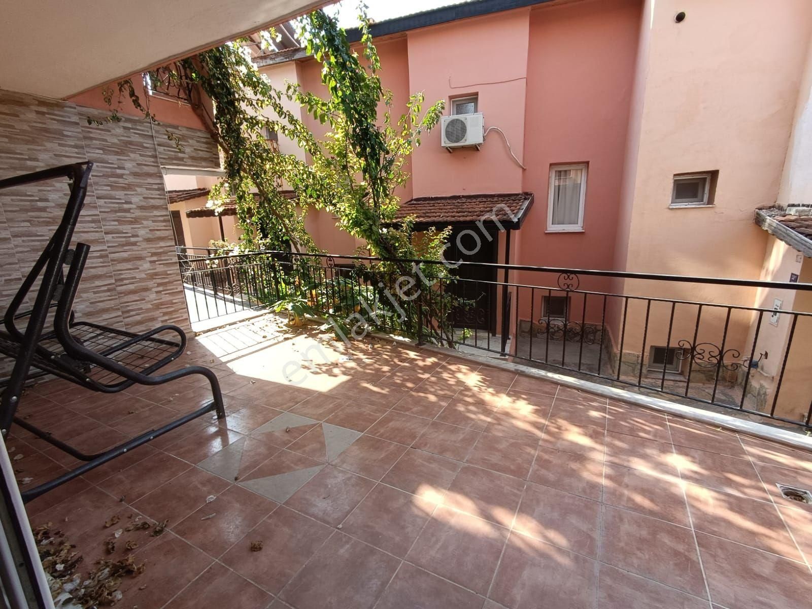 Havuzlu Site Terastan Deniz Manzaralı - Görsel 4