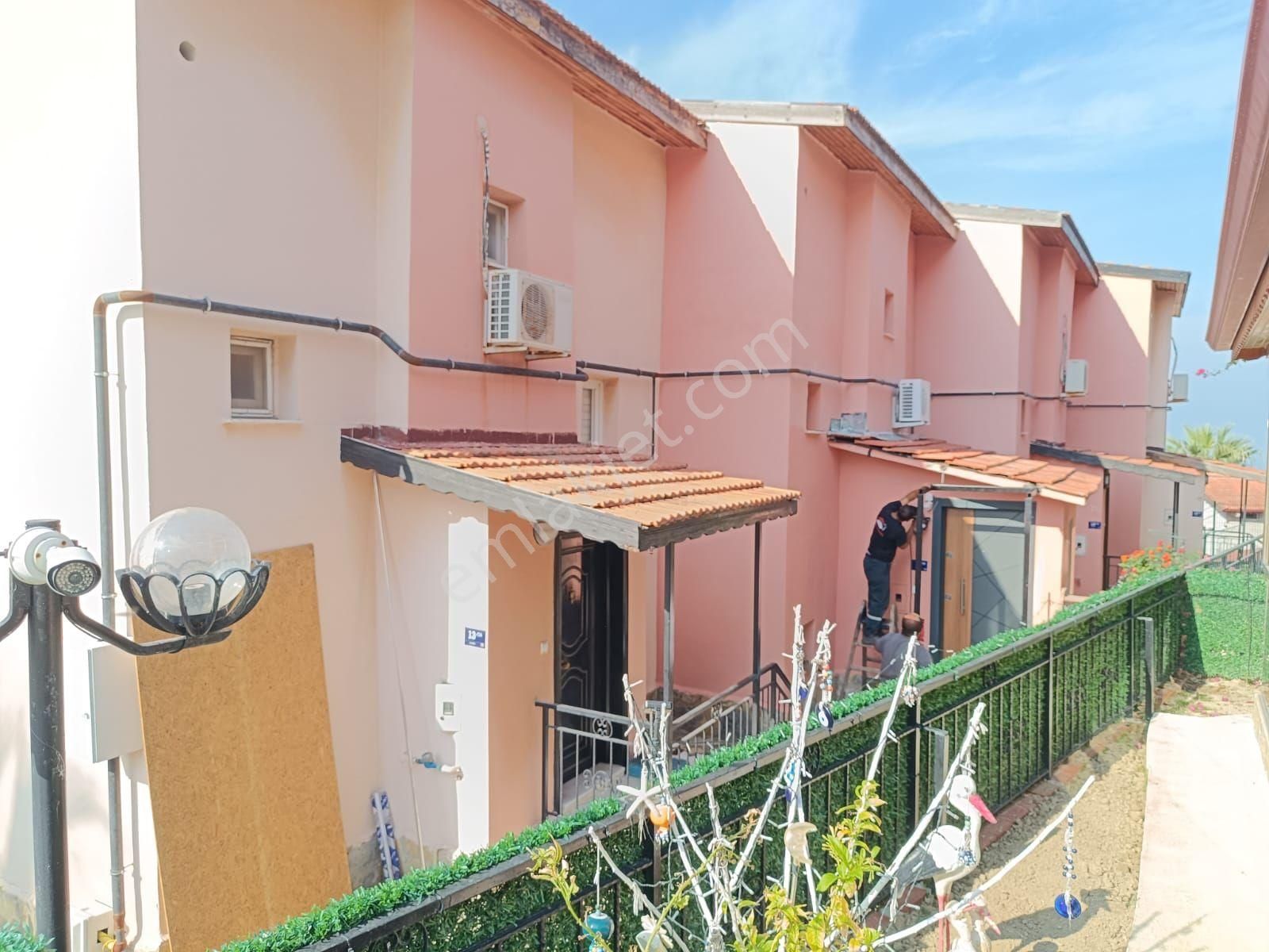 Havuzlu Site Terastan Deniz Manzaralı - Görsel 3