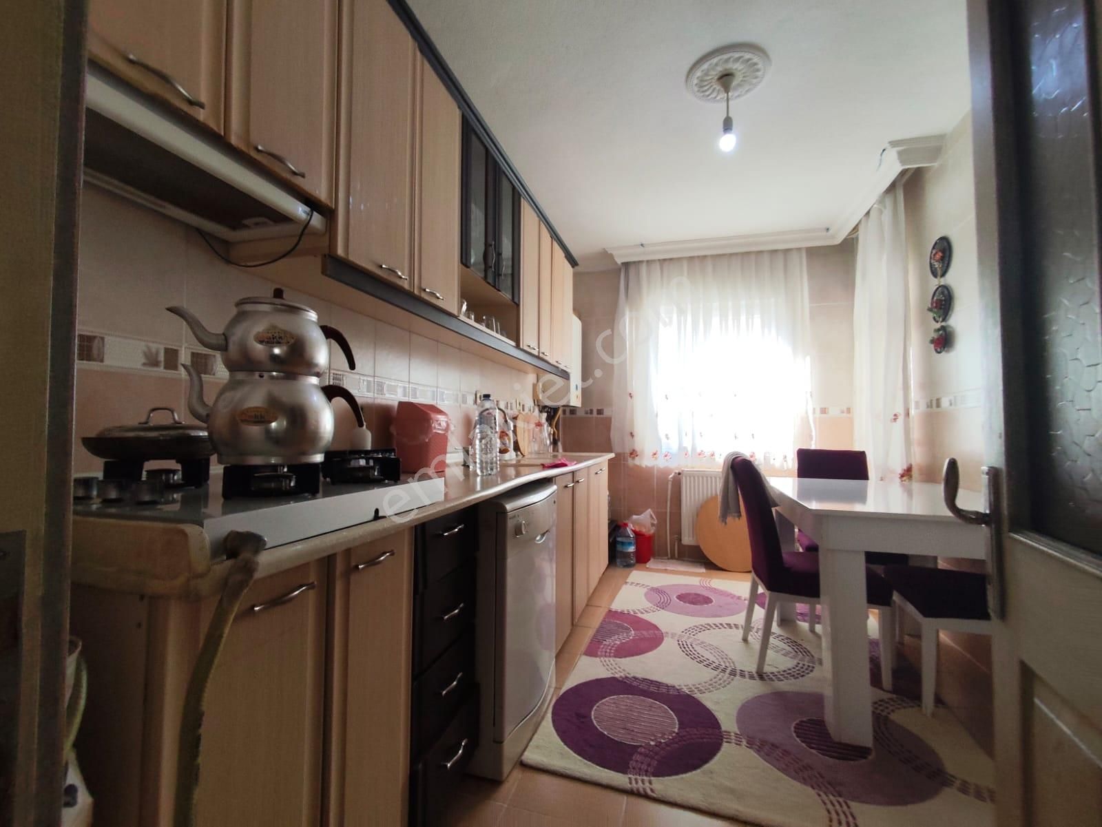 Yılmaz Gayrımenkulden Asansorlu Cadde Üzeri Kacırılmayacak 3+1 Fırsat Dairesi - Görsel 28