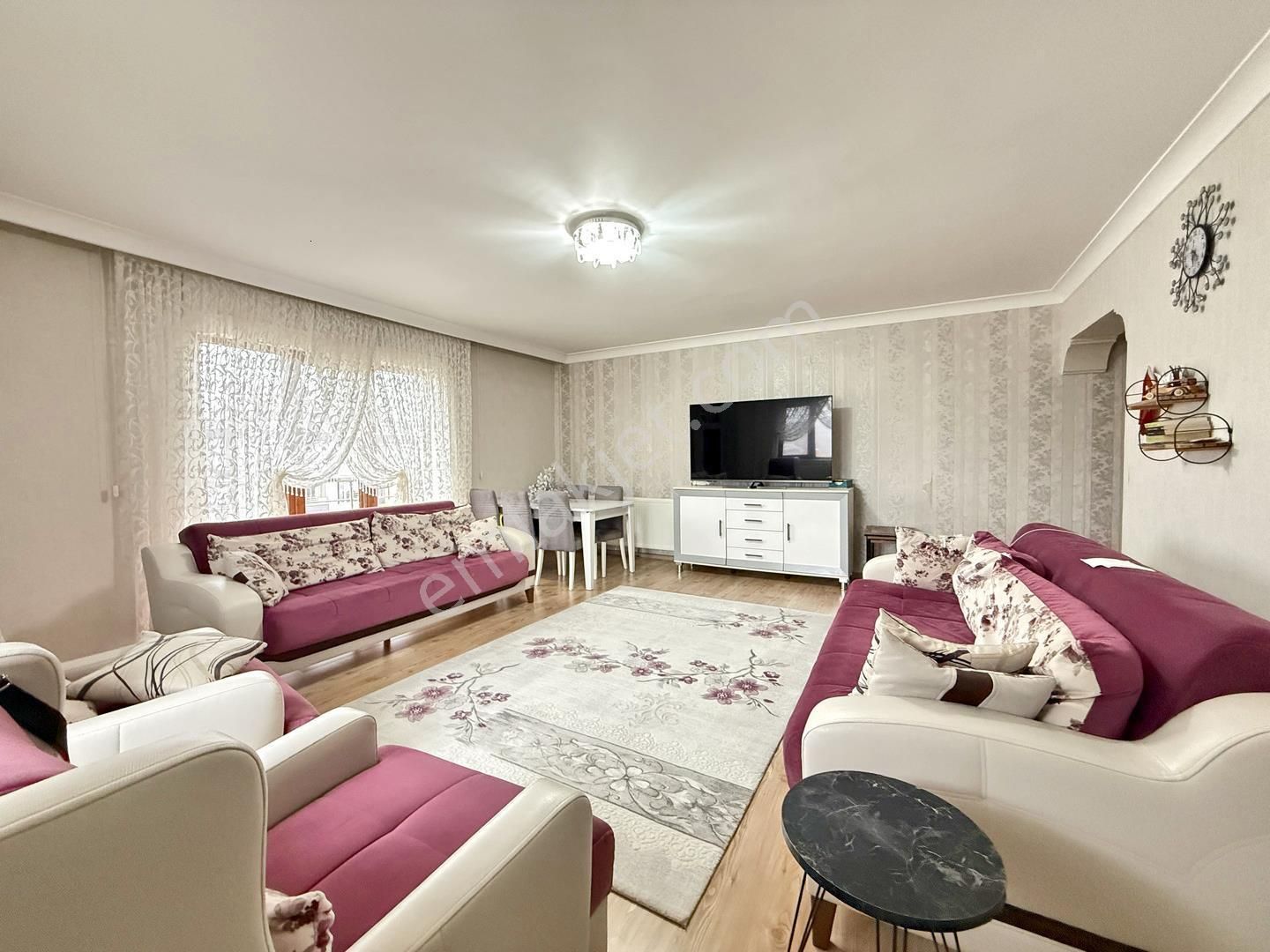 Pursaklar Mehmet Zengin Emlak'tan Hastane Yakını 11.kat 4+1 Sitede Çift Banyolu Daire - Görsel 9