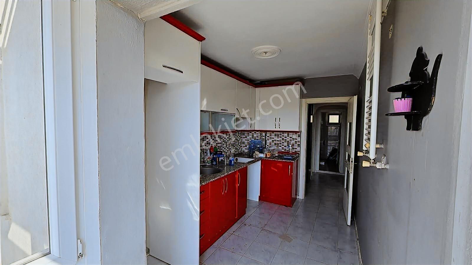 Menemen İstiklal Mahallesi'nde Kiralık 3+1 Doğalgazlı Daire - Görsel 13