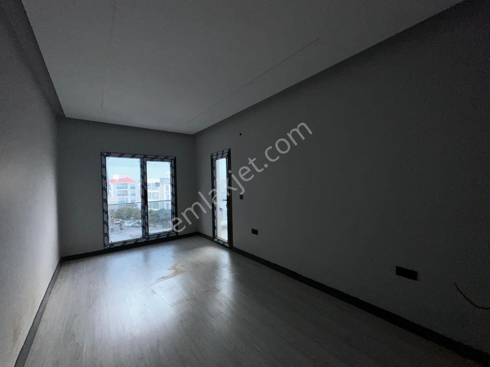 Kuşadası Merkezde Sıfır 2+1 Havuzlu Kapalı Otopark - Görsel 7