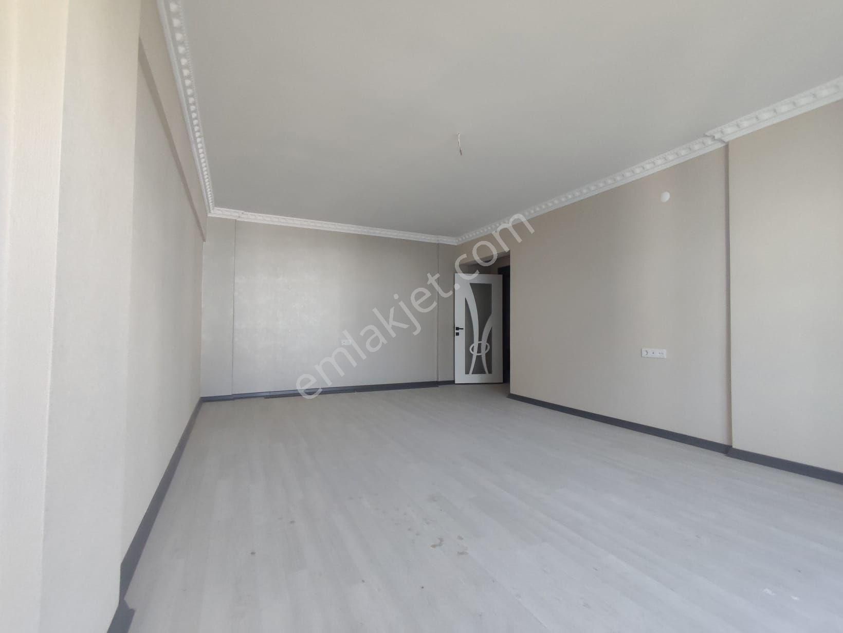 Yılmaz Gayrimenkulden 150 Metre Kare Cadde Uzerı Geniş Kacırılmayacak 3+1 Fırsat Dairesi - Görsel 8