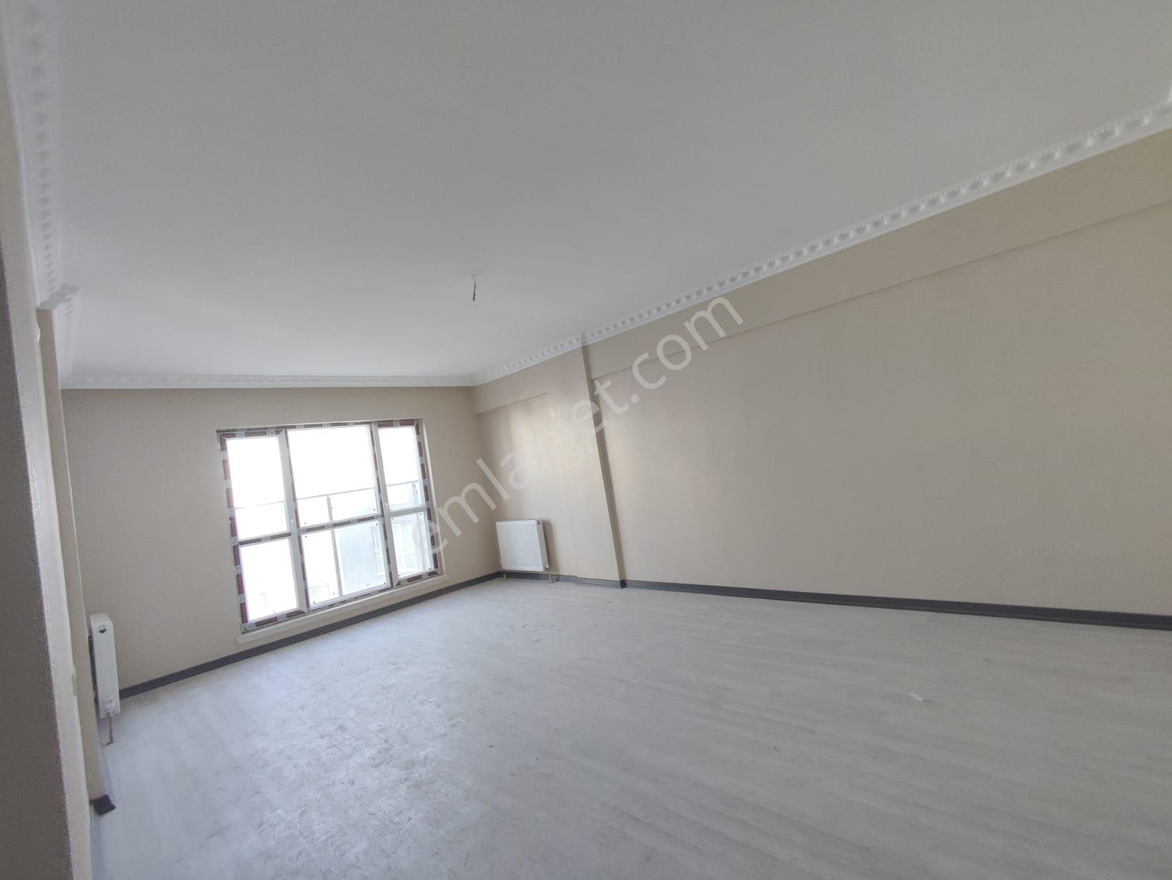 Yılmaz Gayrimenkulden 150 Metre Kare Cadde Uzerı Geniş Kacırılmayacak 3+1 Fırsat Dairesi - Görsel 26