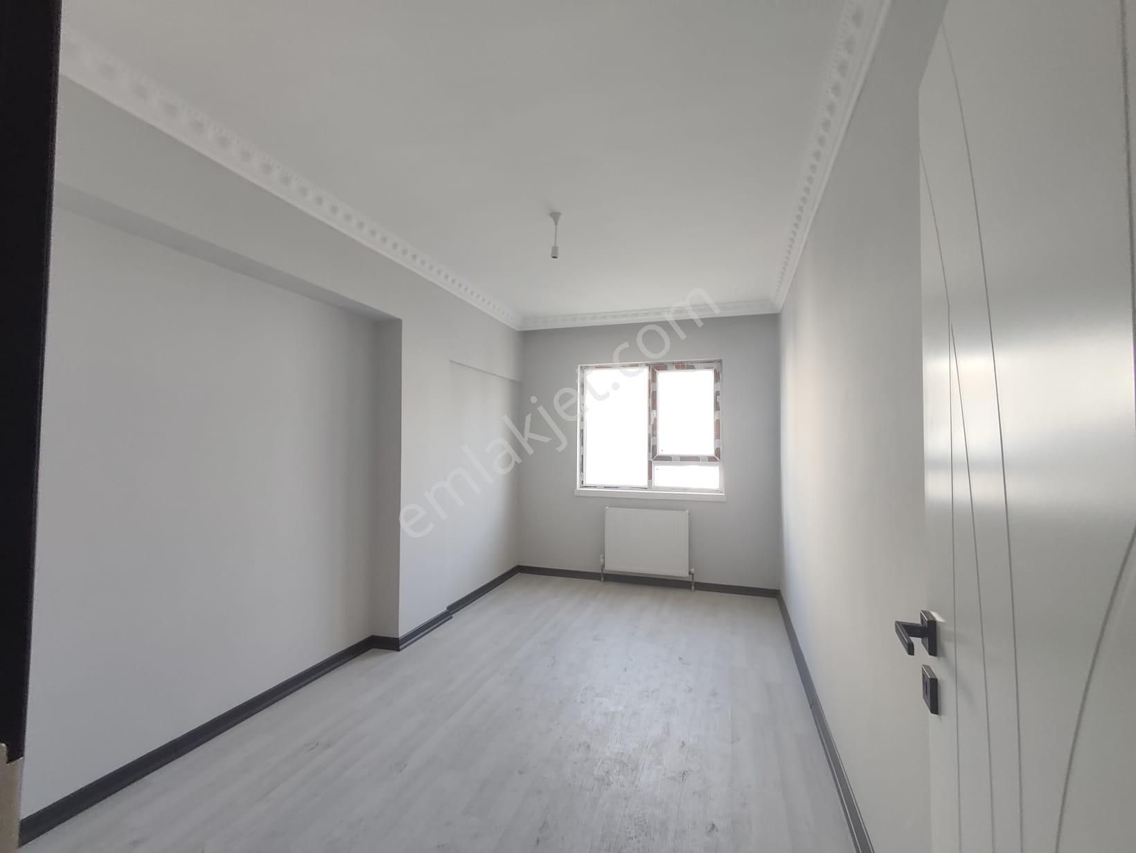 Yılmaz Gayrimenkulden 150 Metre Kare Cadde Uzerı Geniş Kacırılmayacak 3+1 Fırsat Dairesi - Görsel 18