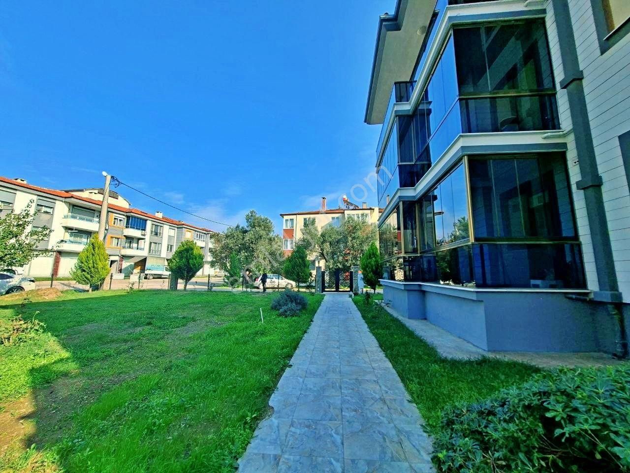 Uytundan Akçay Yenimahalle'de Denize 200 Metre Satılık 3+1 Villa - Görsel 16