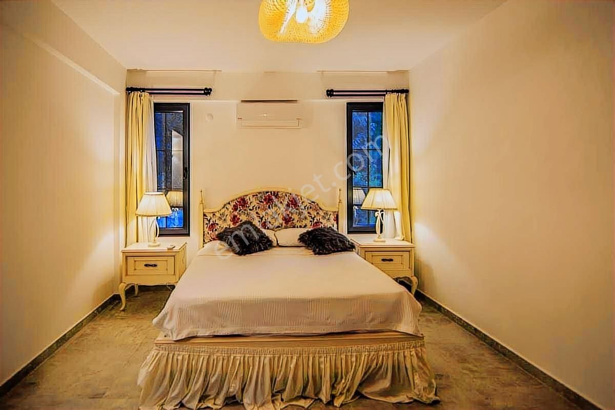 Fethiye Yanıklar Mah.de İlkon'dan Satılık Müstakil Lüks Villa - Görsel 27