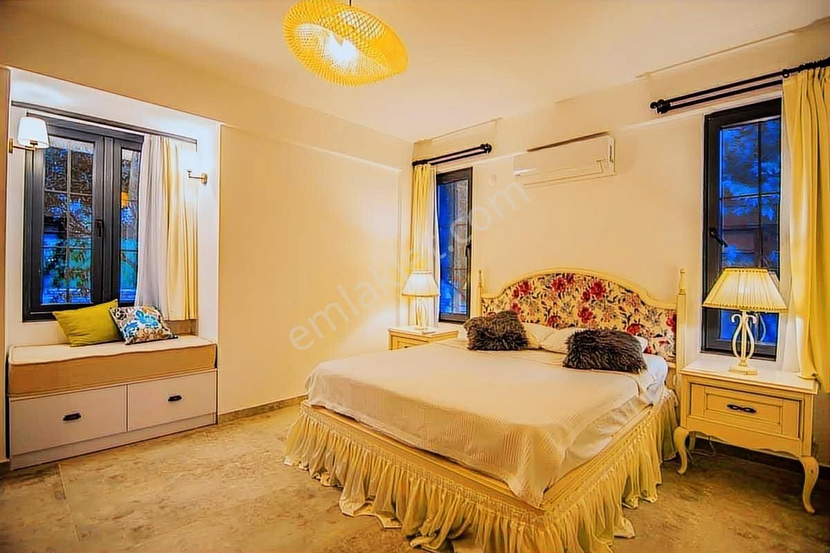 Fethiye Yanıklar Mah.de İlkon'dan Satılık Müstakil Lüks Villa - Görsel 23