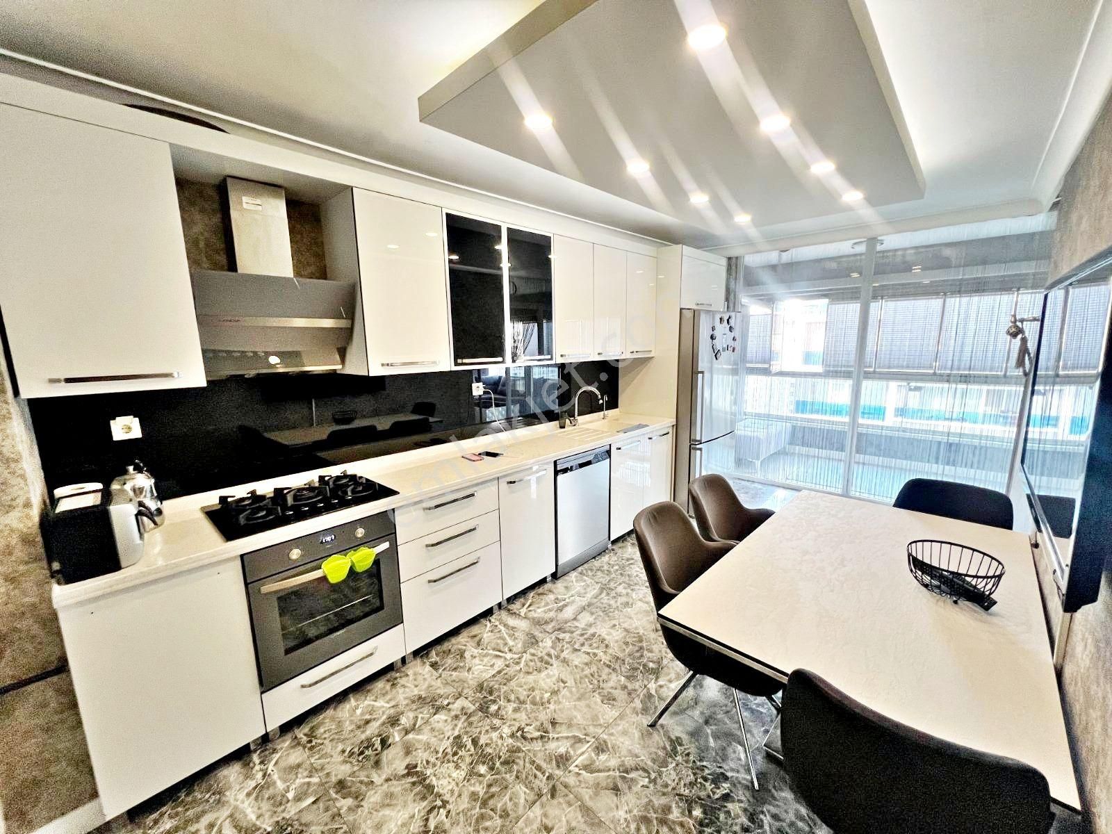 Havuz,sauna,spor Sln, 7/24 Güvenlikli Full Yapılı 4+1 Site Daire