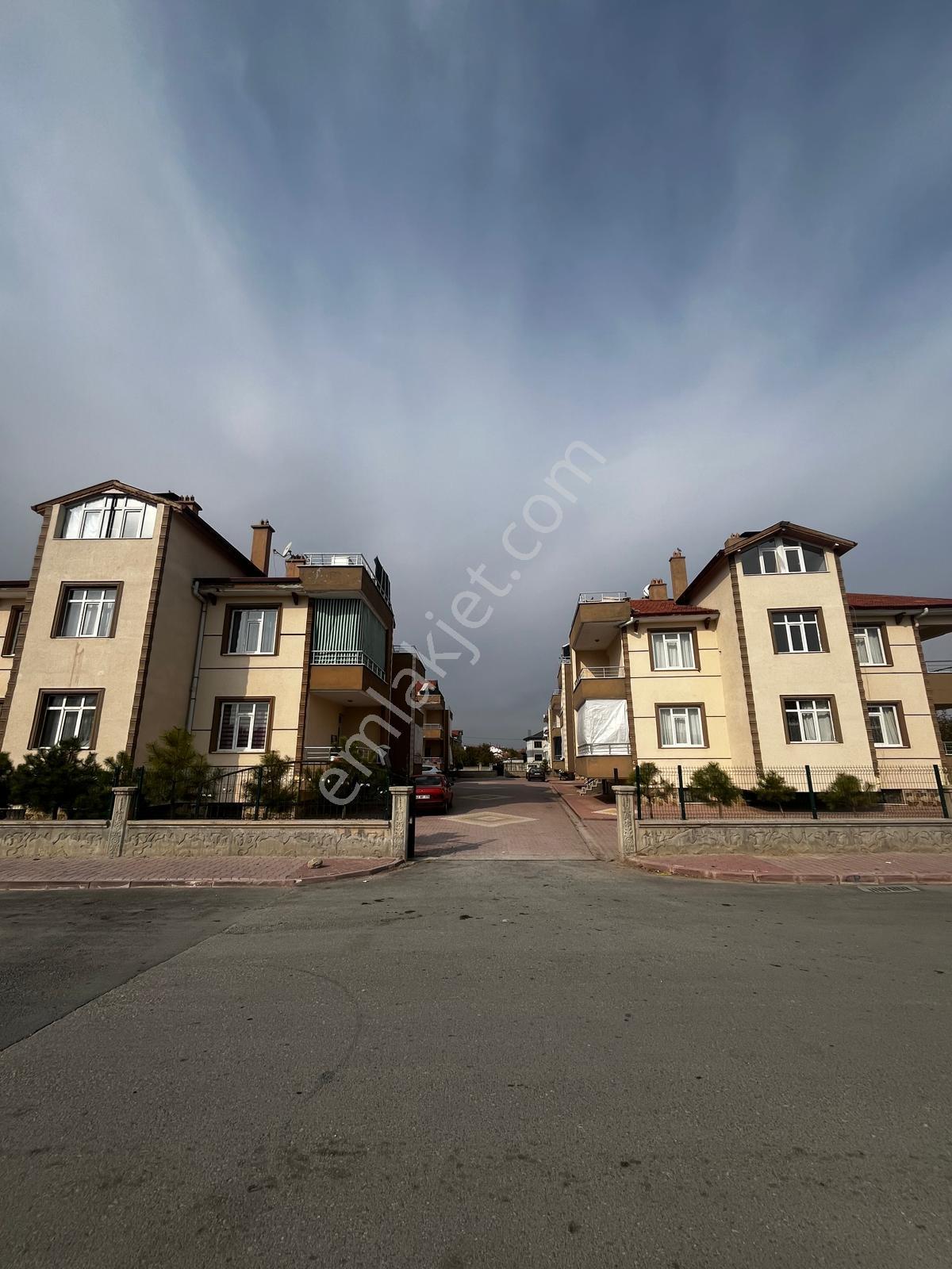 Beymira'dan Satılık 4 Blok Tamamı Kiracılı 24 Daire İskanlı Bina